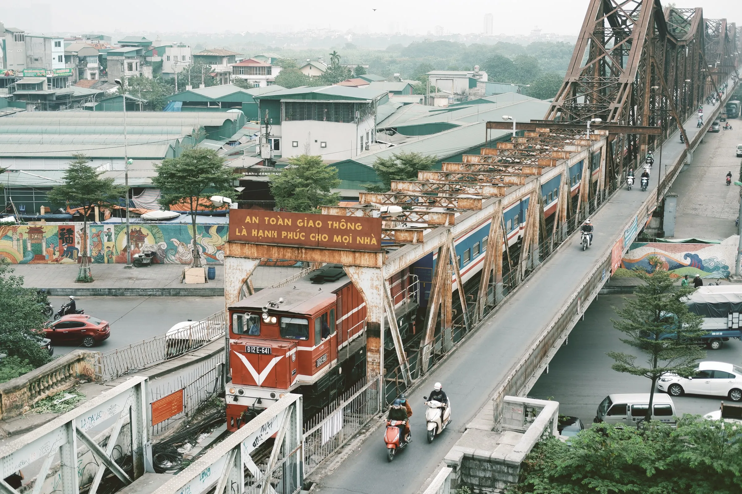 Hanoi Train