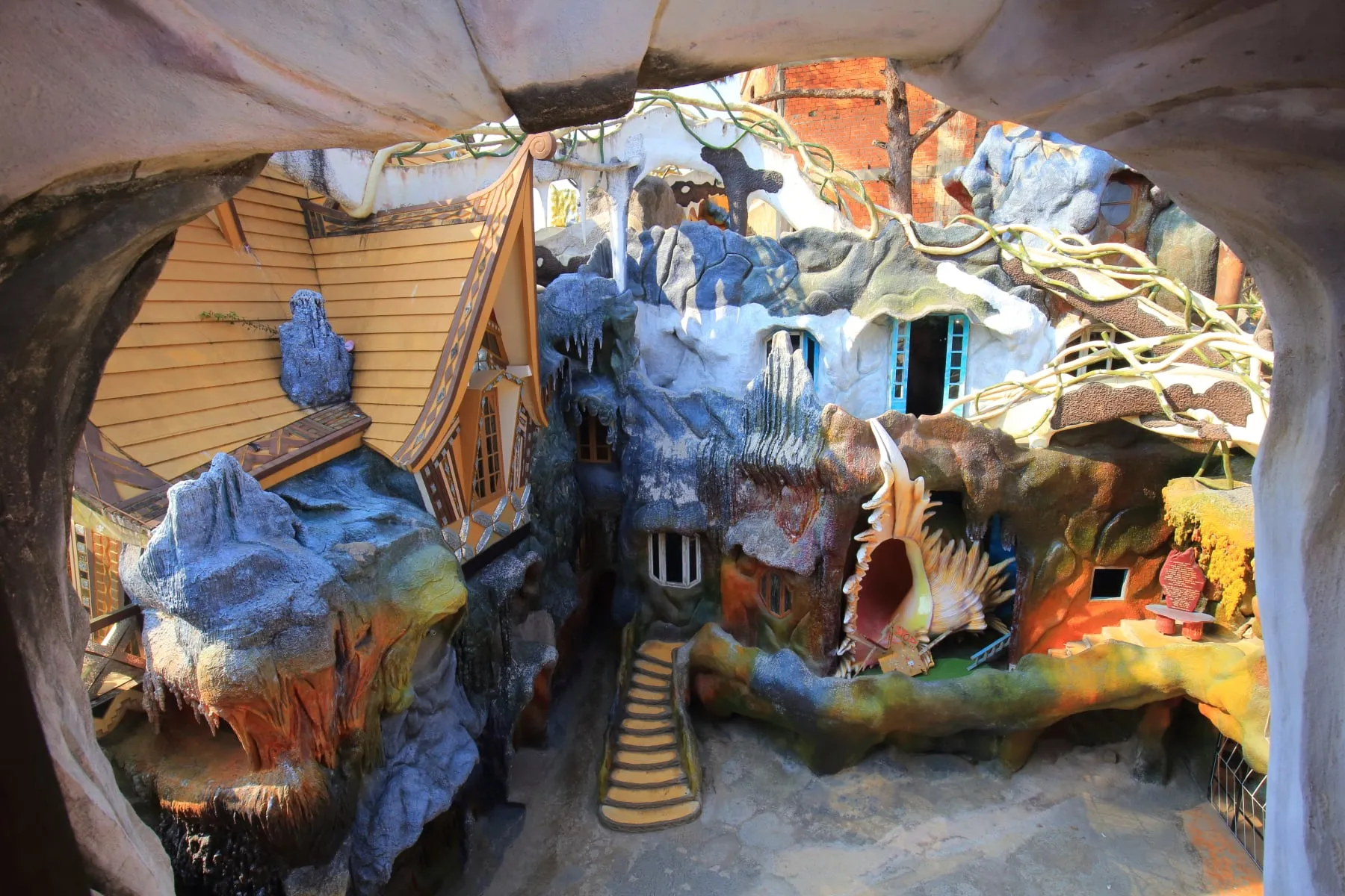 Image courtesy of Hang Nga Crazy House