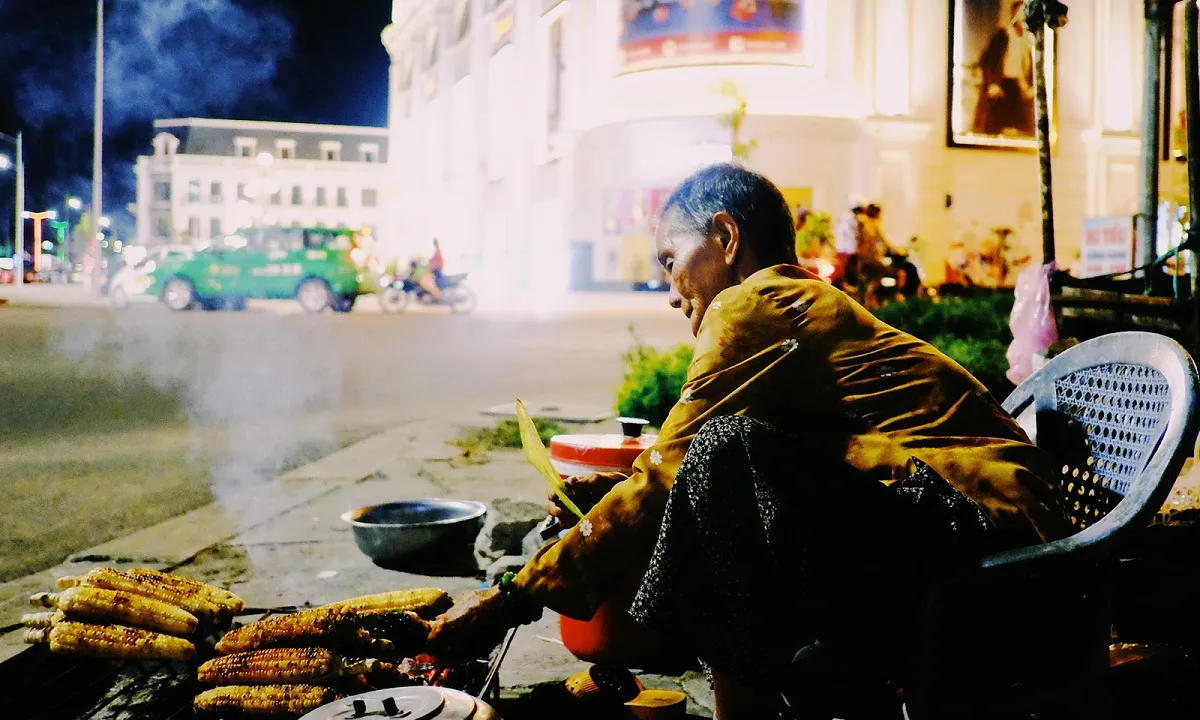 Ẩm thực con phố Duy Tân
