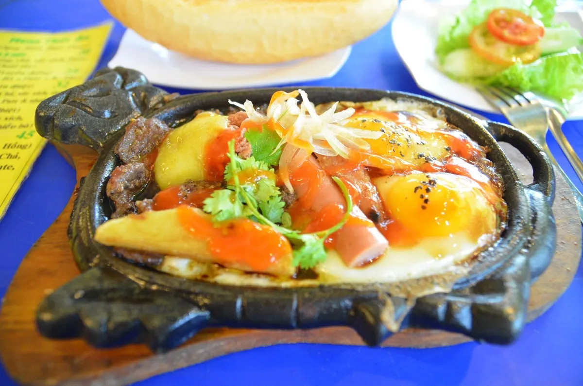 Bò né