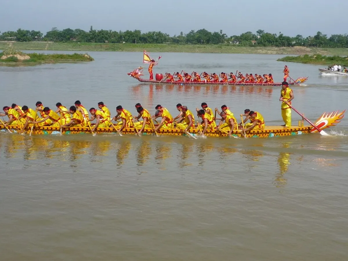 Lễ hội bơi chải Tứ Yên Vĩnh Phúc