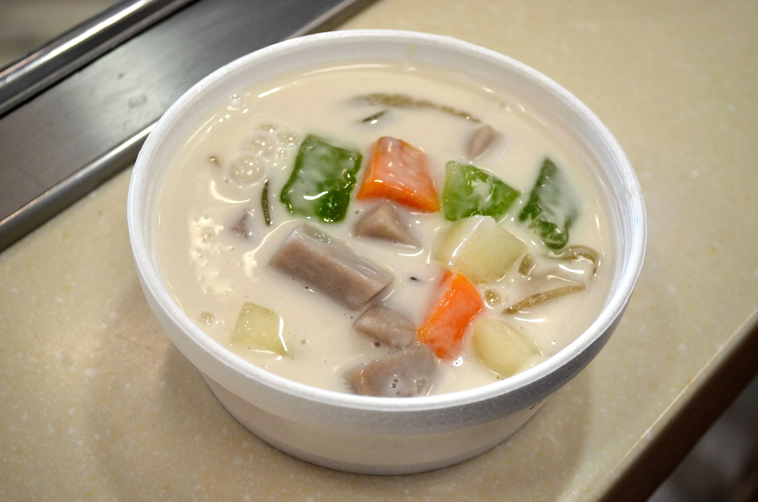 a bowl of che