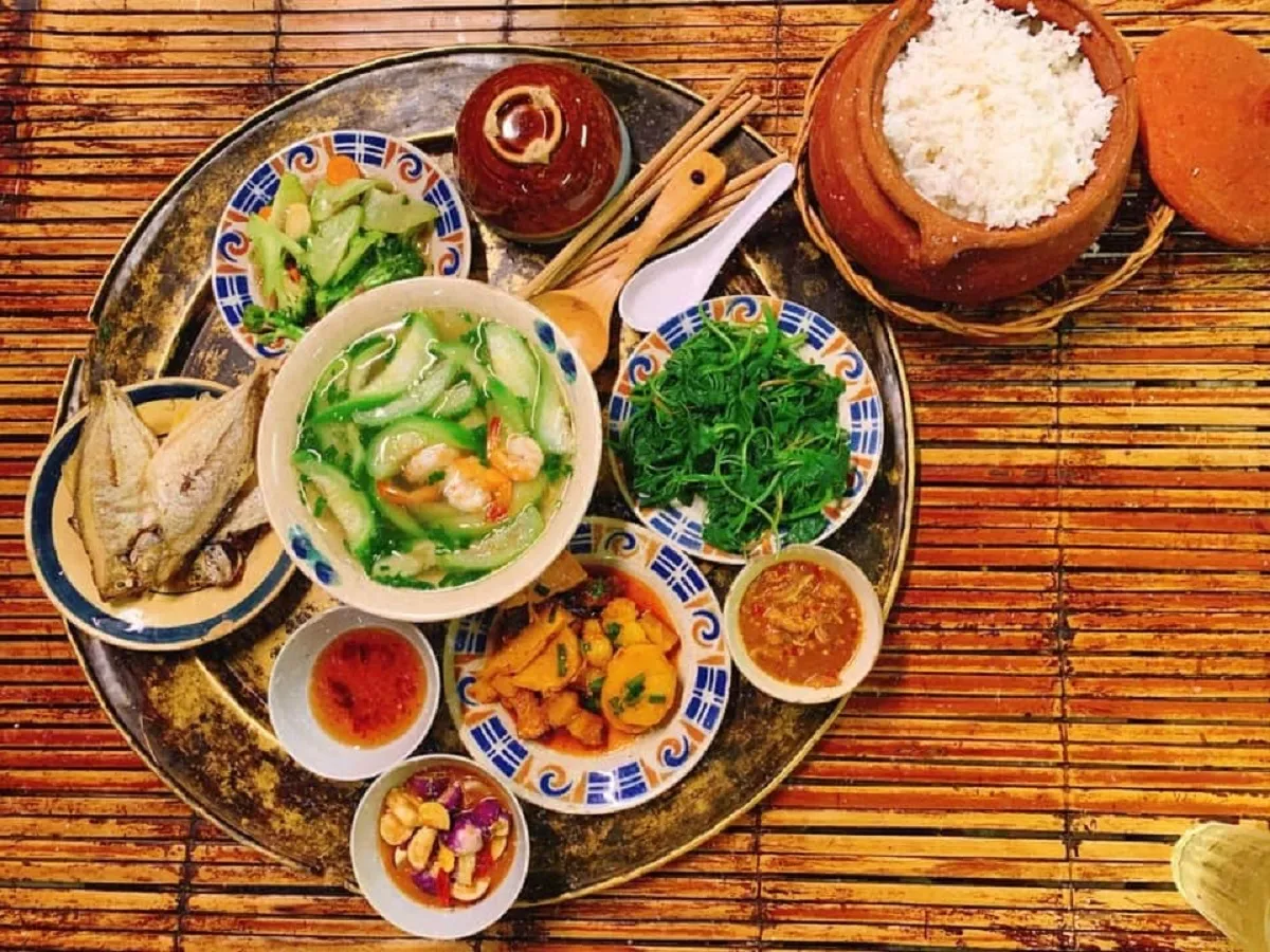 quán cơm Bao Cấp
