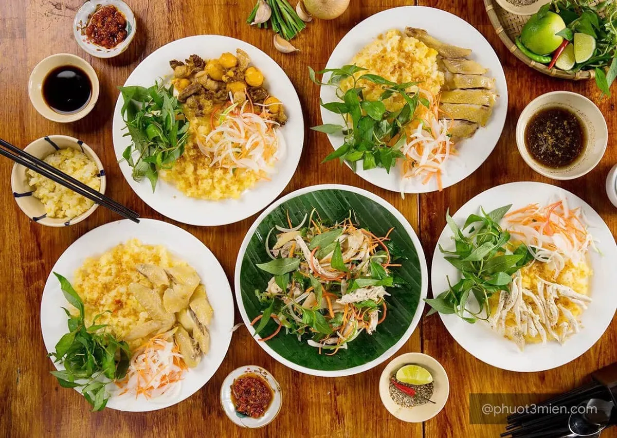 cơm gà bà Buội