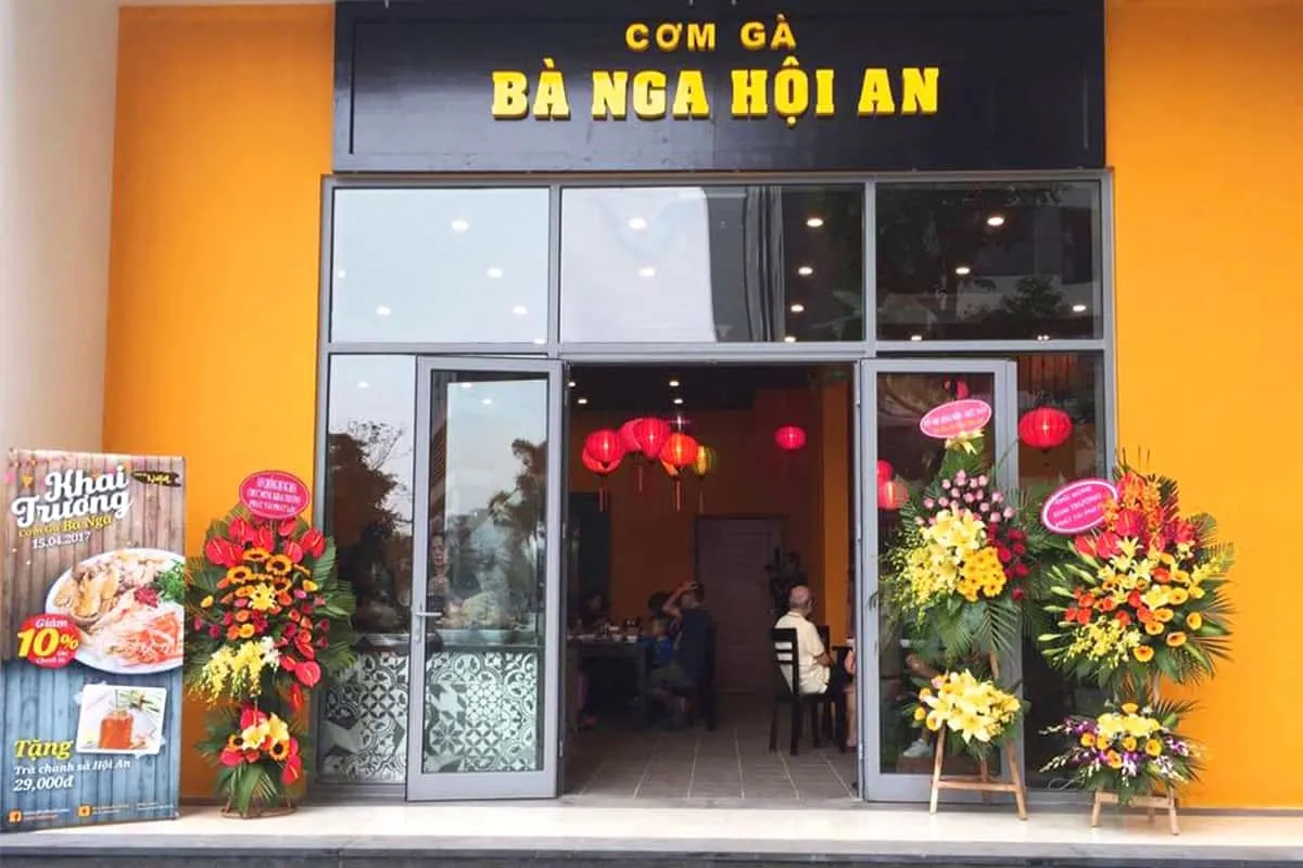 Quán cơm gà bà Nga