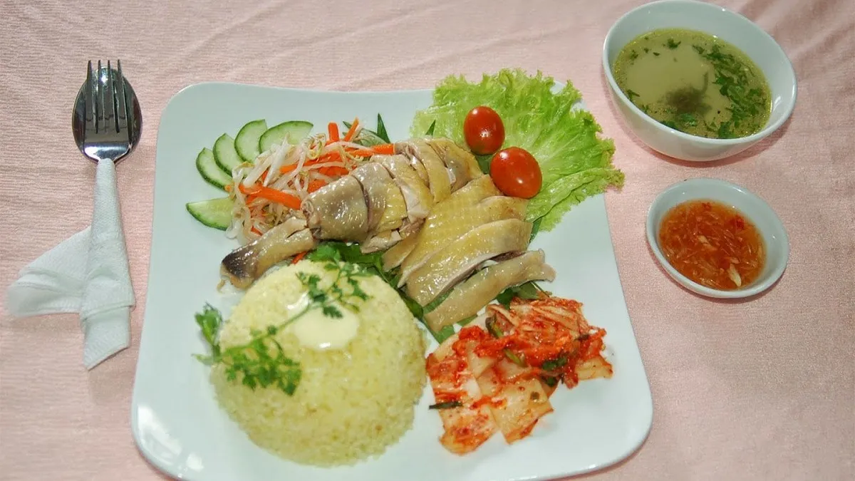 Cơm gà Tuyết Nhung