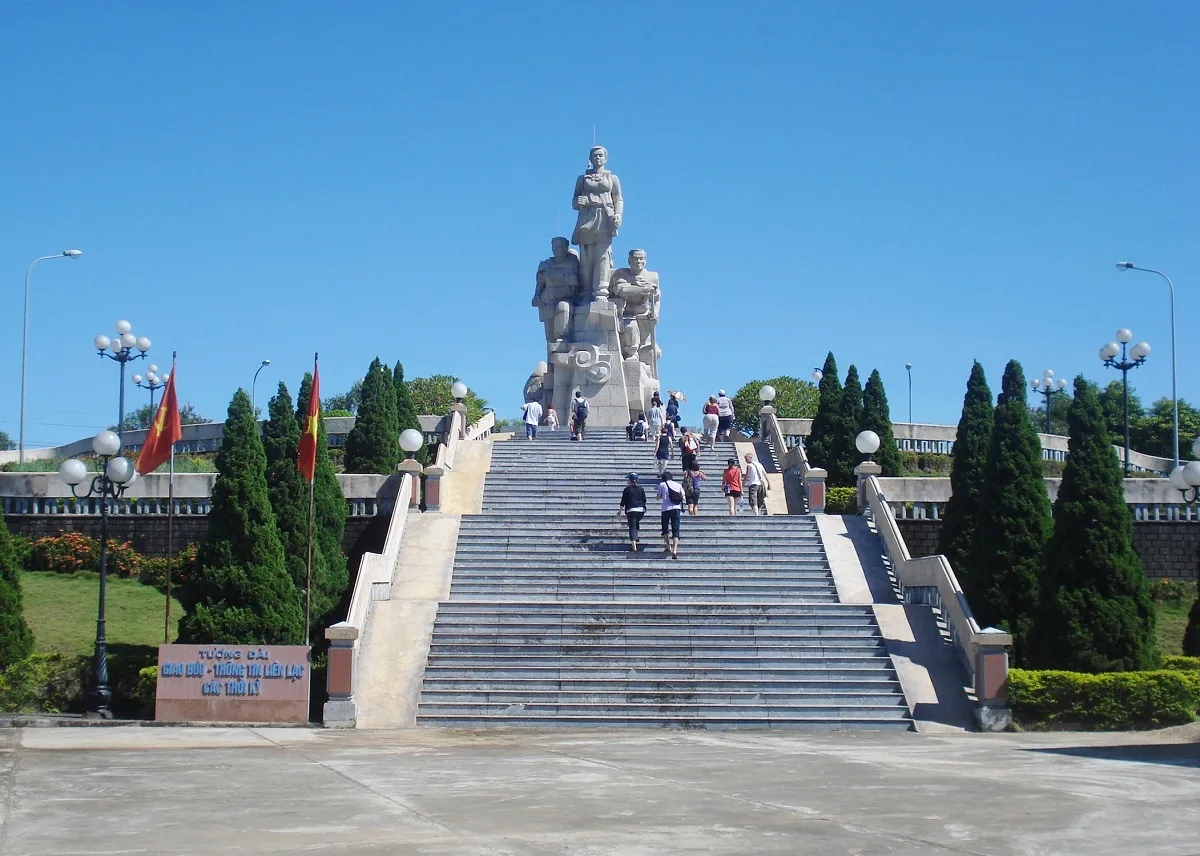tượng đài Quảng Trị