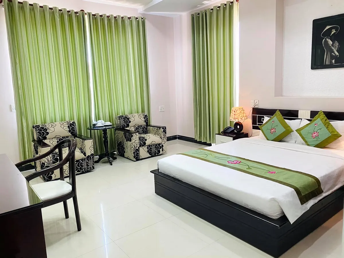 Hùng Vương Hotel
