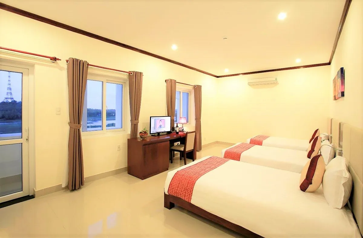 khách sạn Ven Sông Bàn Thạch