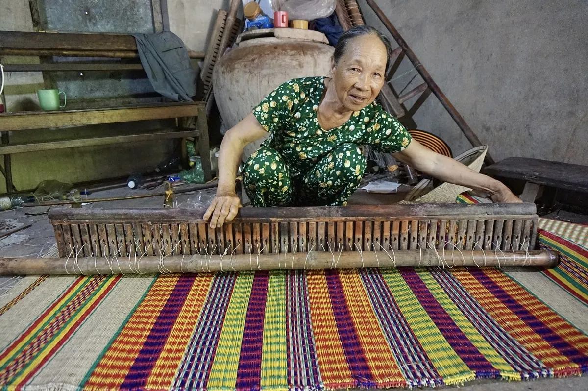 làng dệt chiếu cói Bàn Thạch