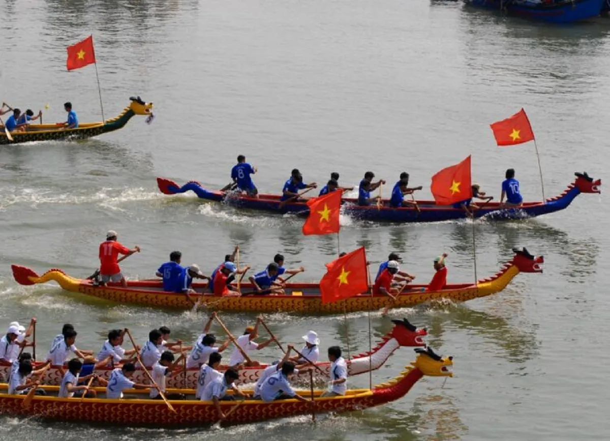 lễ hội đầm Ô Loan