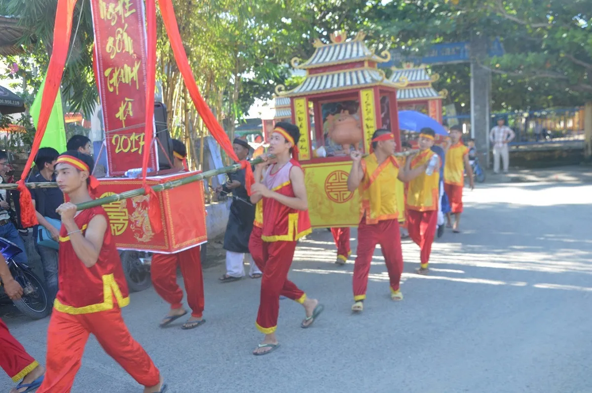 lễ hội làng gốm Thanh Hà