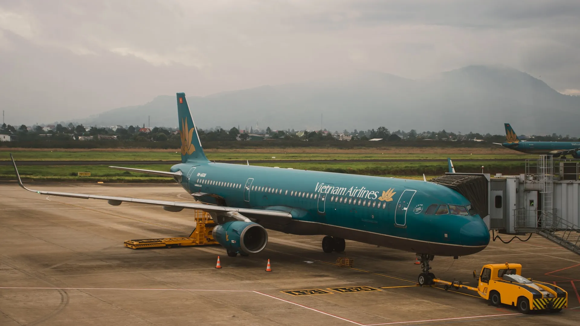 Vietnam airlines in Dalat