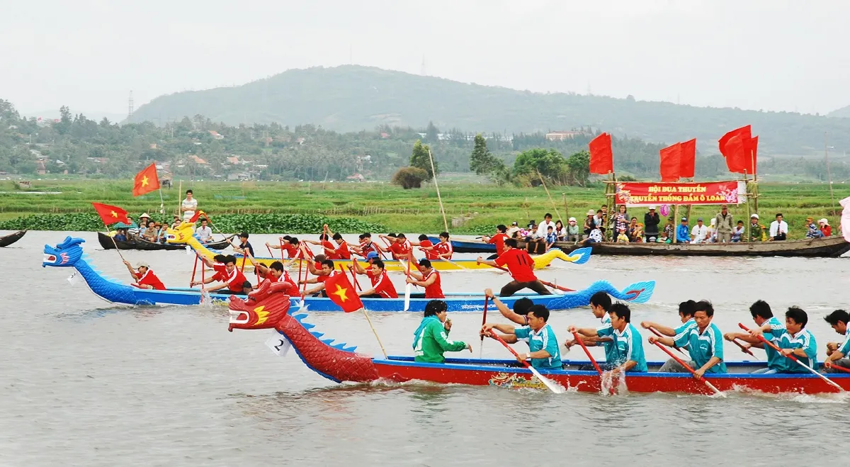 Lễ hội Đầm Ô Loan
