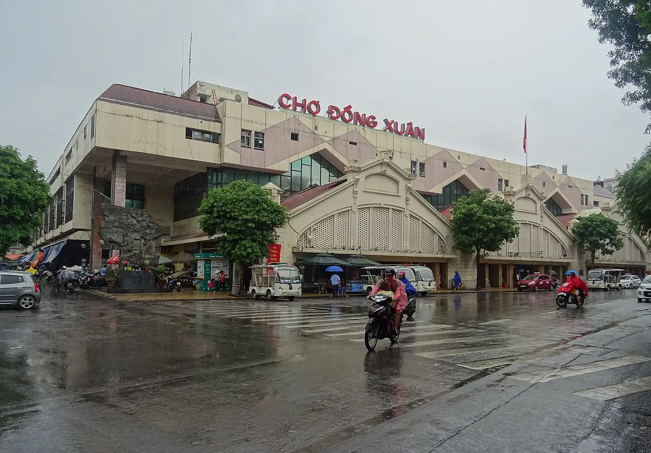 Dong Xuan Market