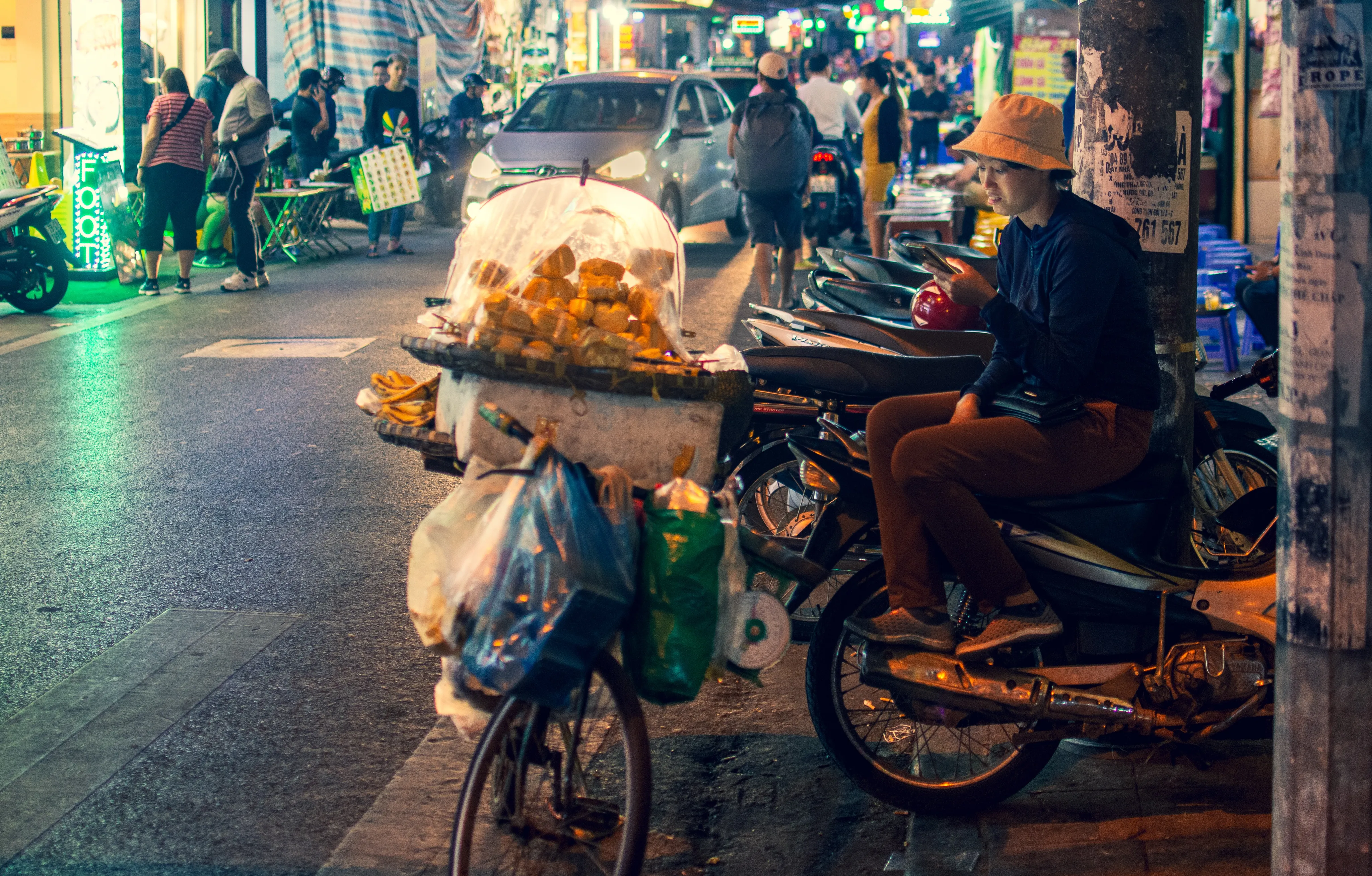 Hanoi street food scene