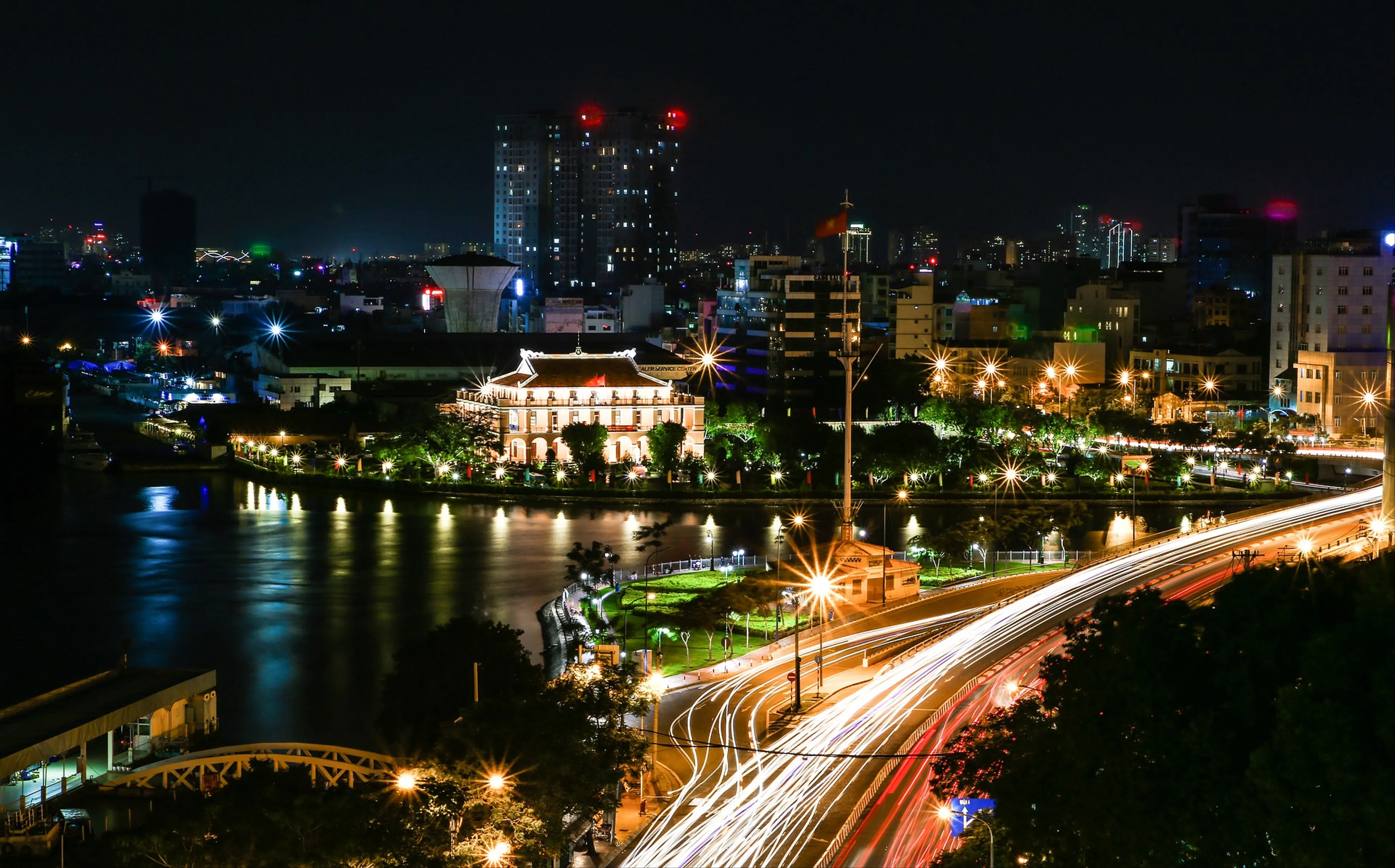 A Guide to Internet Access and WiFi in Vietnam