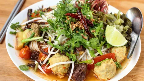 Khanom Jeen Nam Ngiao
