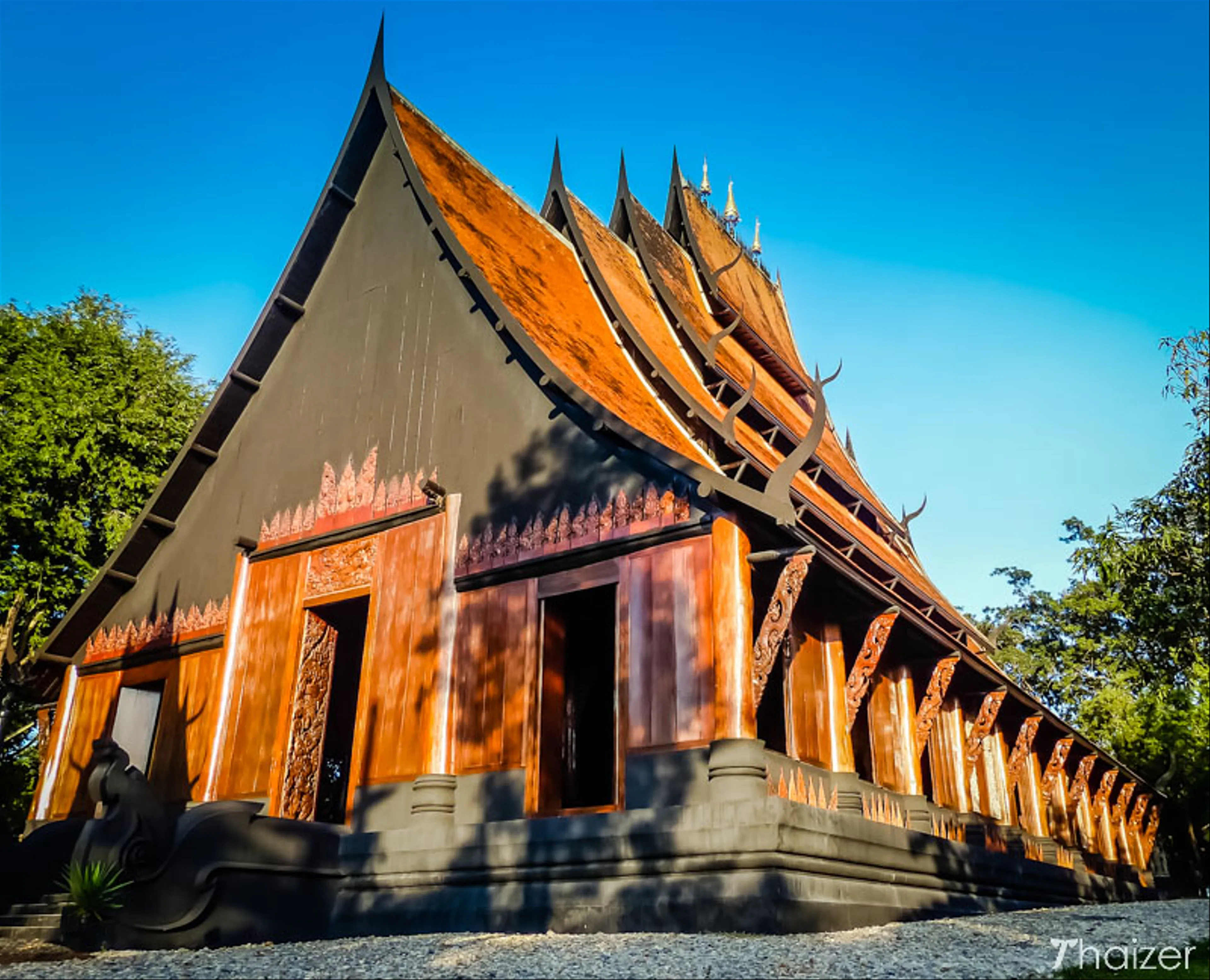 Baan Dam Museum