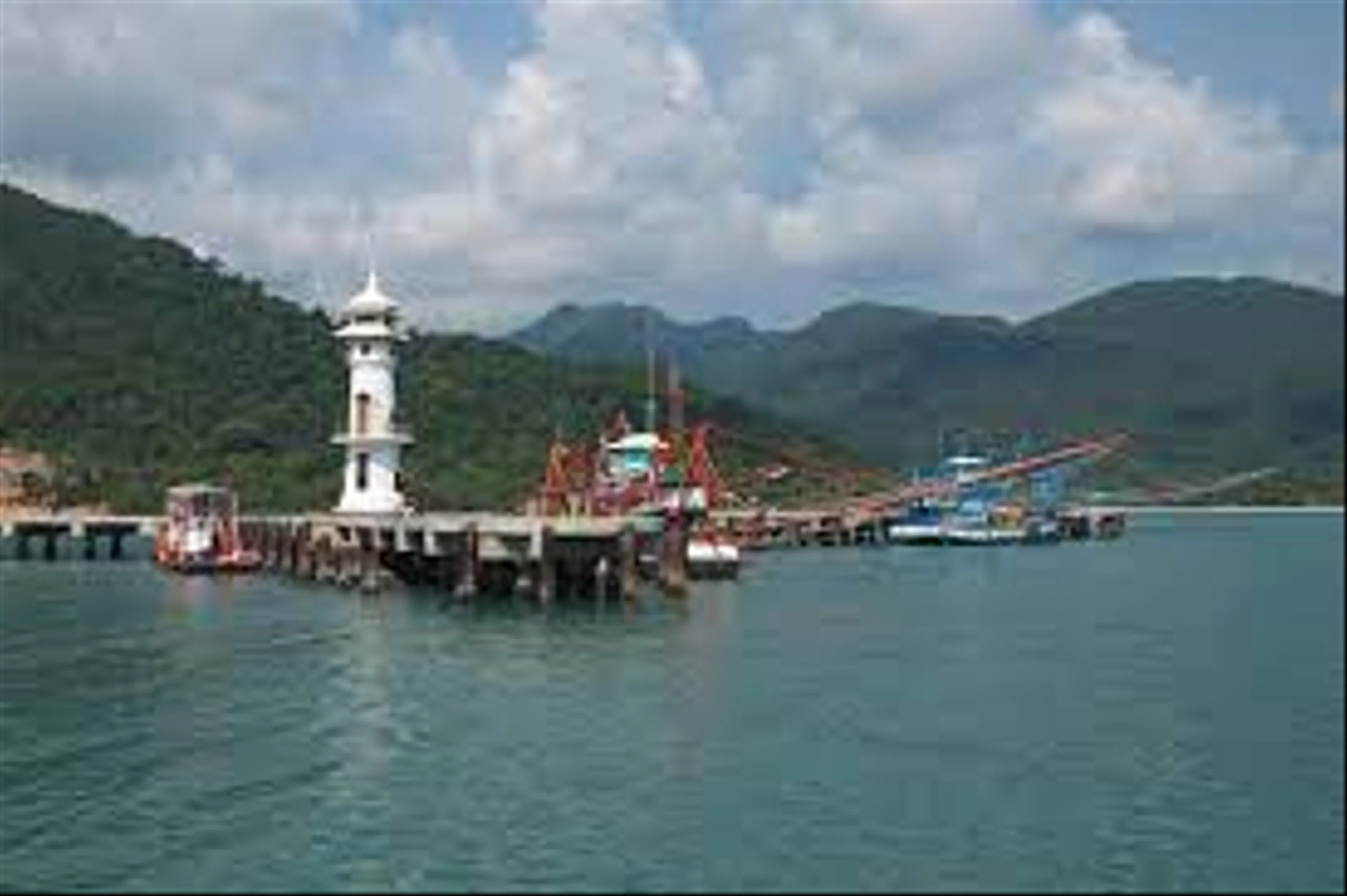 Bang Bao Pier