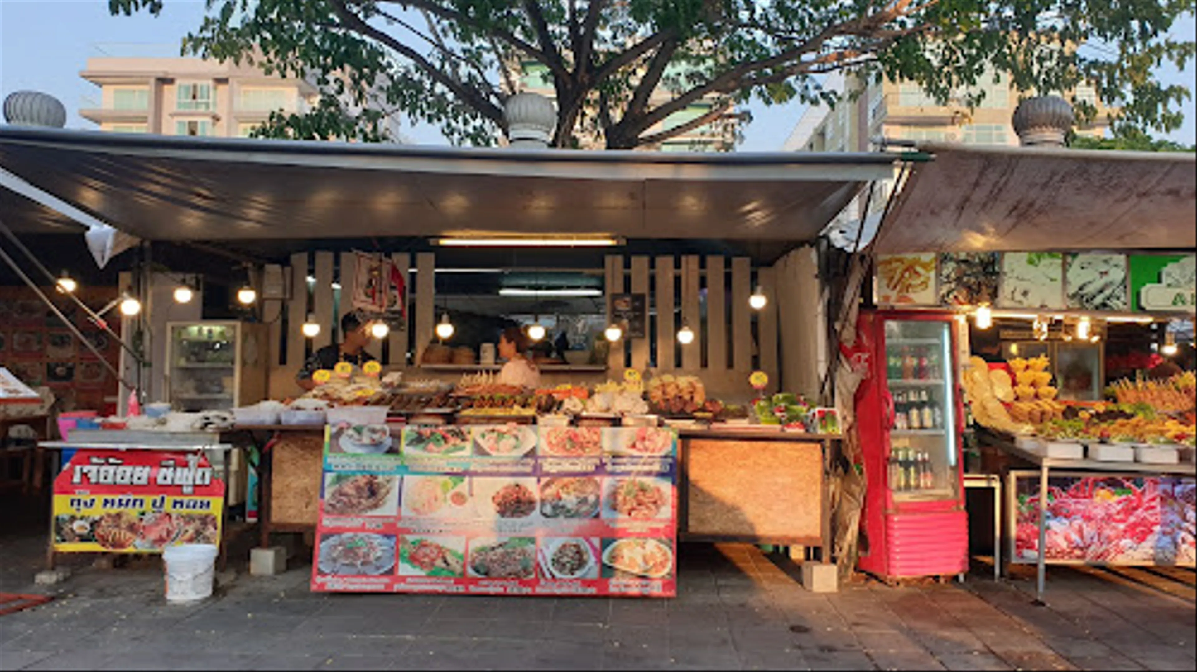Pratamnak Night Market
