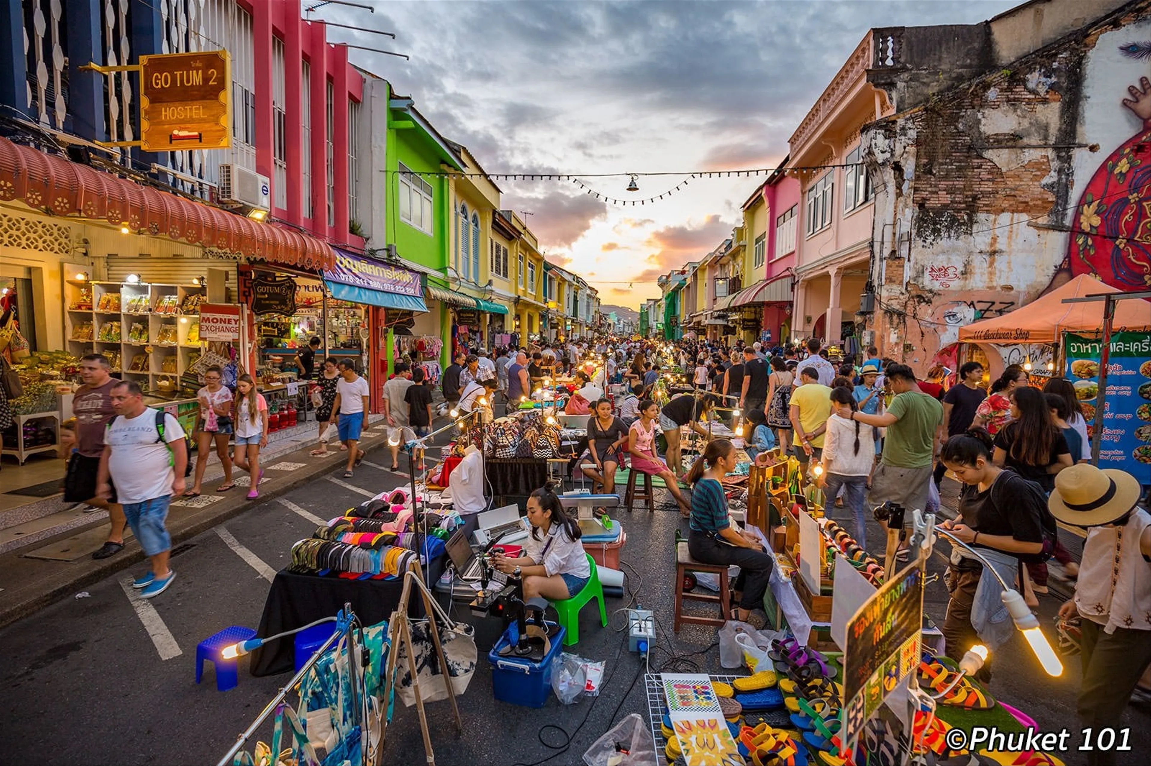 Sunday Walking Street Market
