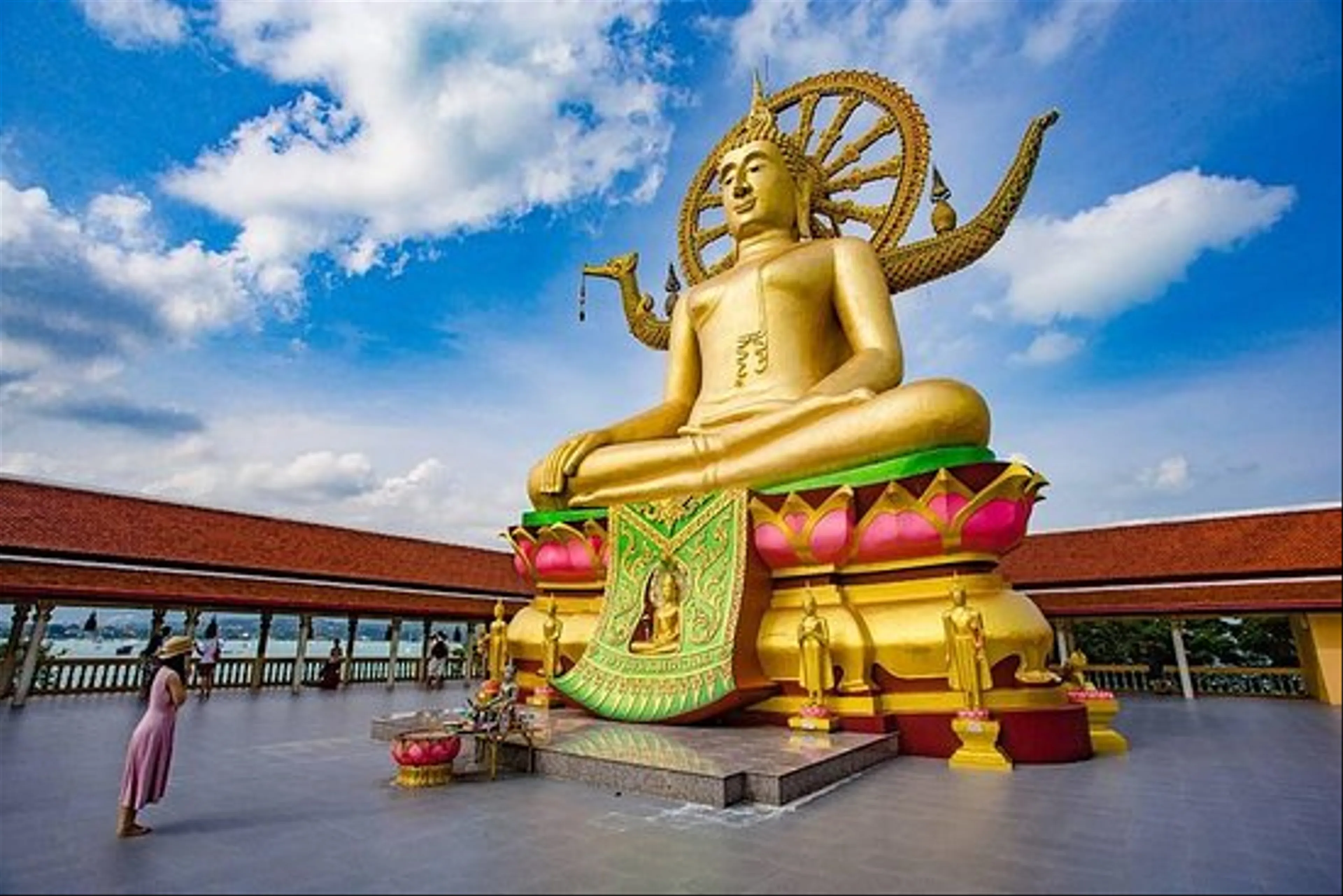 Wat Phra Yai