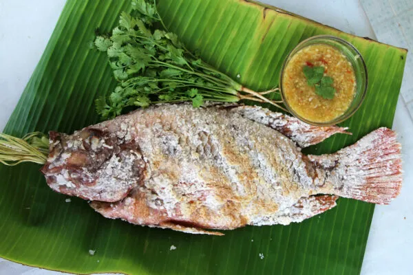Món cá nướng Pla Pao