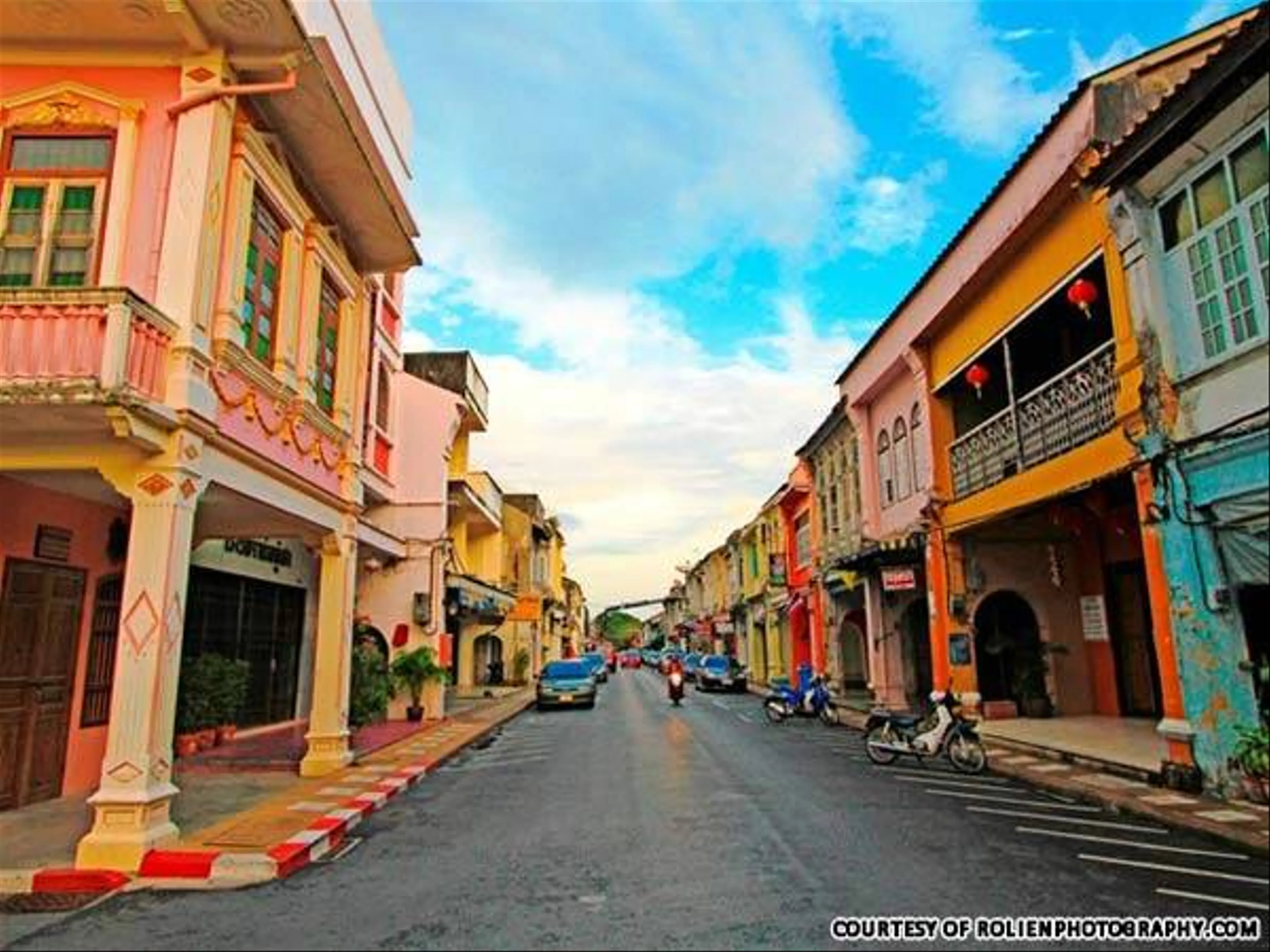 Hướng dẫn du lịch Phuket: Những điểm tham quan hấp dẫn và những bãi biển đẹp dành cho bạn
