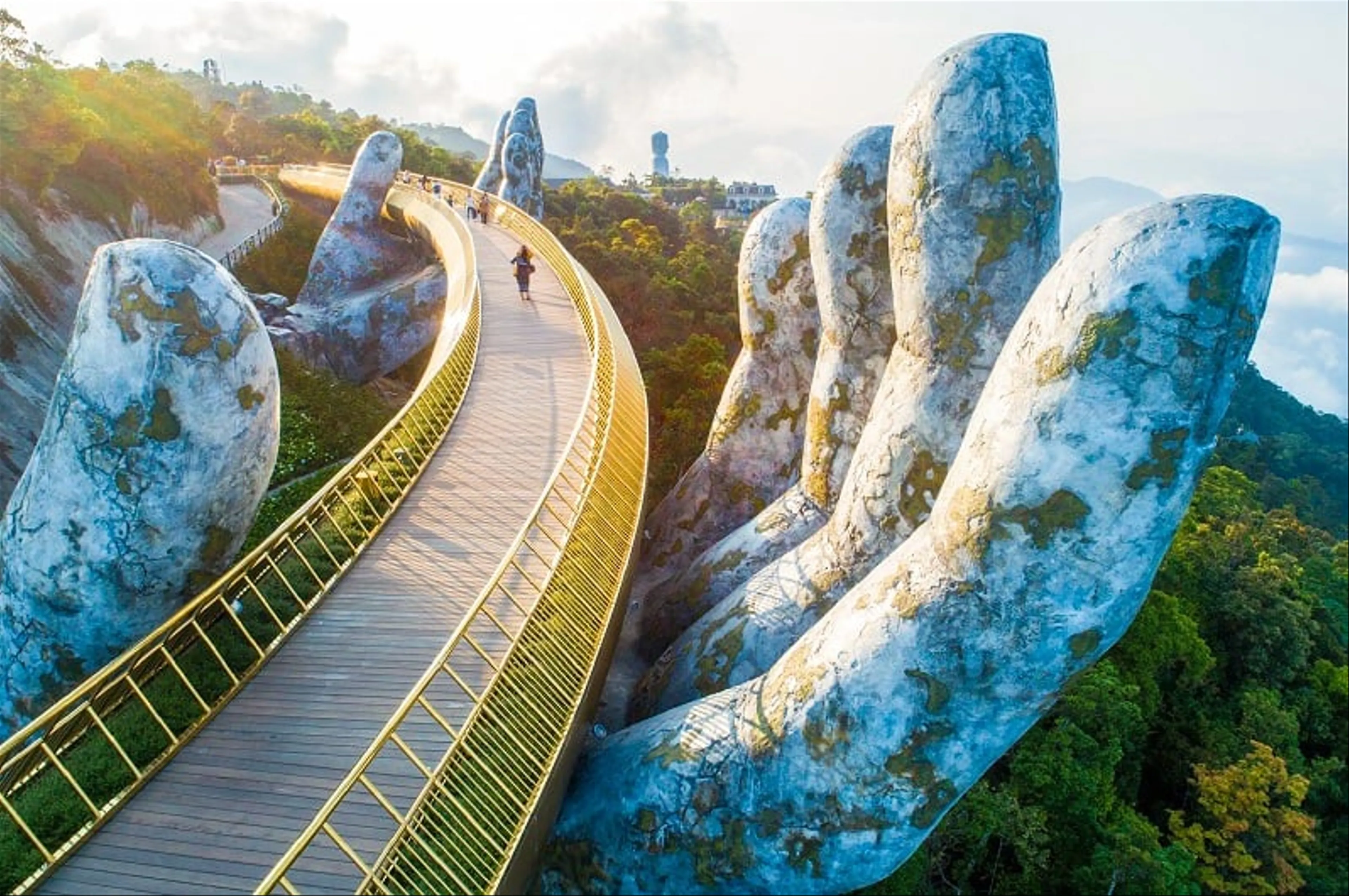 Tour Da Nang 4N3D | KDL Ba Na – Son Tra – Hoi An – La Vang - Dong Thien Duong – Lang huong Thuy Xuan - Hue