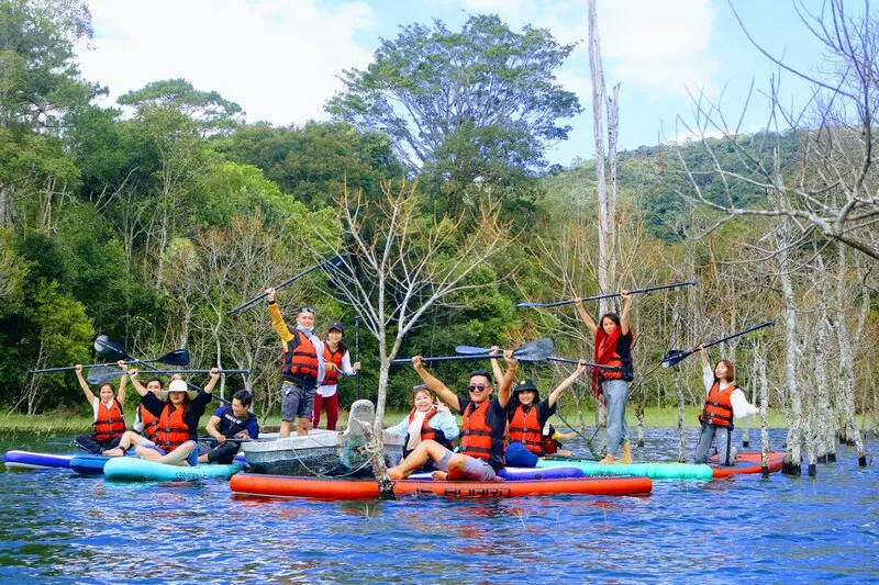 Chèo thuyền Kayak hồ Tuyền Lâm
