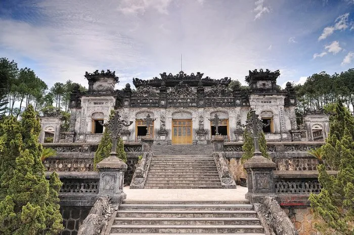 Lăng tẩm Huế