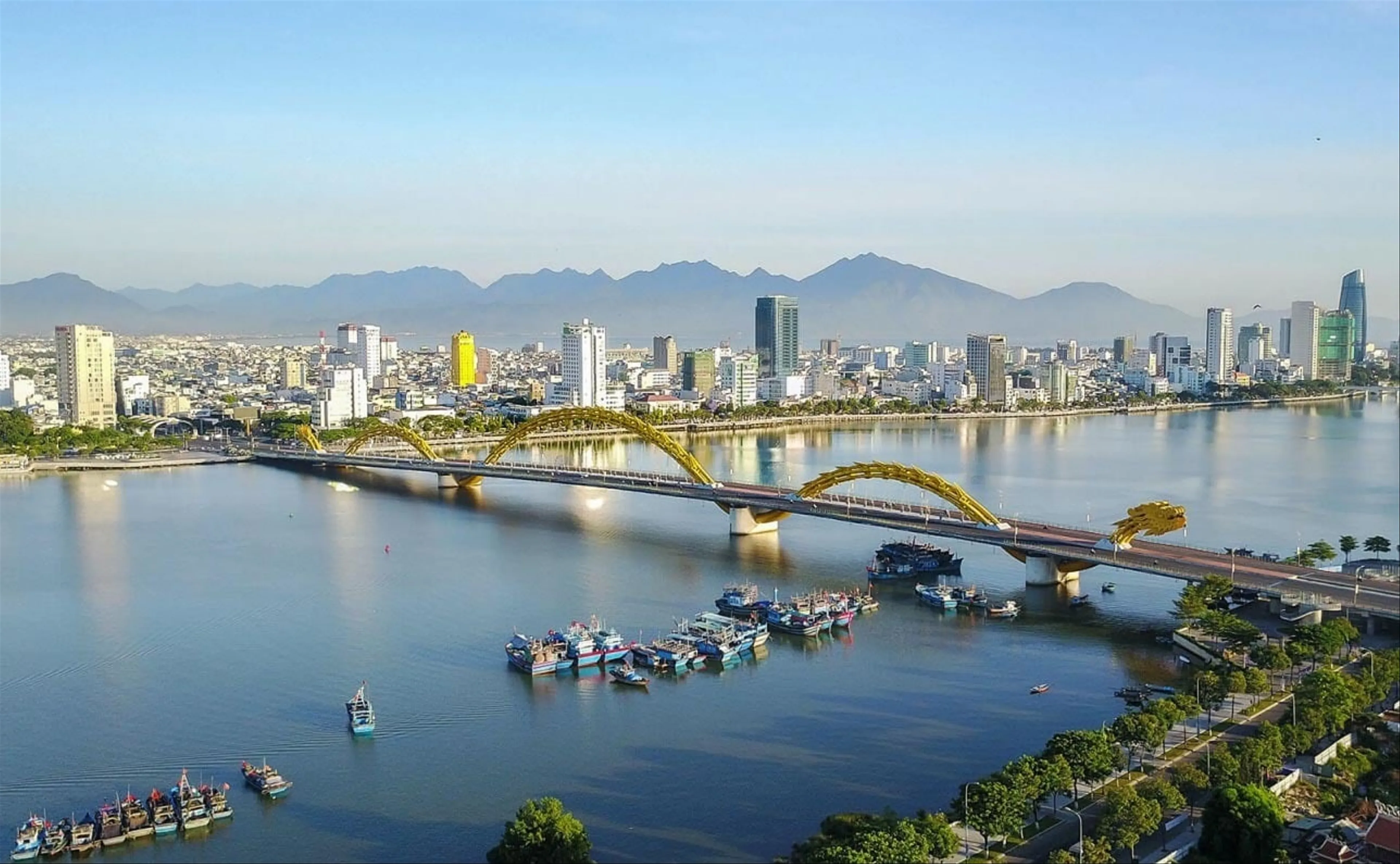 Tour Đà Nẵng 3N2D | Đà Nẵng - Bà Nà - Cầu Vàng - Sơn Trà - Biển Mỹ Khê - Hội An - Đà Nẵng - Tặng vé Show Ký Ức Hội An