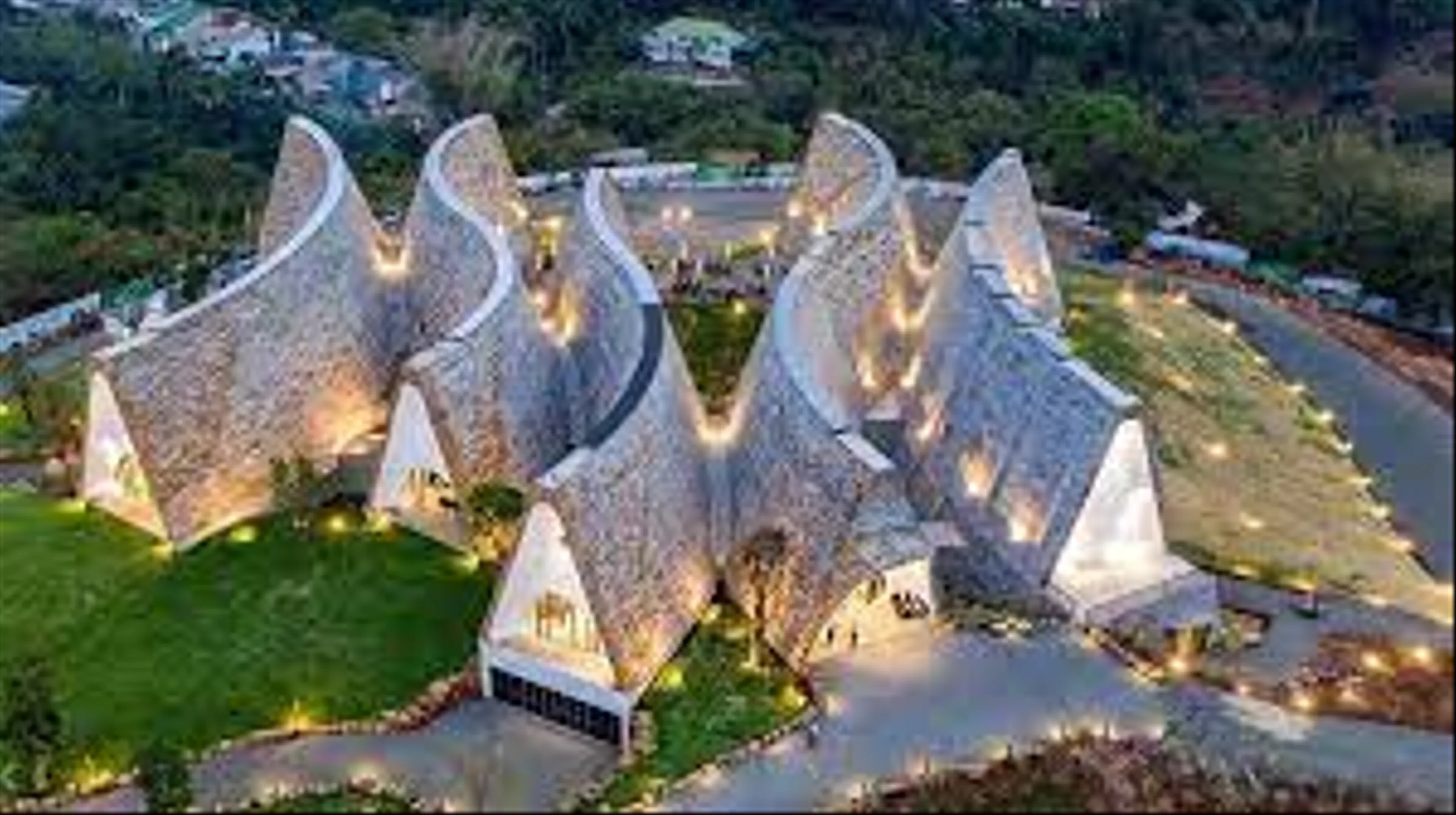 Tour Da Lat 5N3D | Buon Ma Thuot - Suoi Ong tourist resort - Da Lat - Cau Dat tea hill - Wind power field - Ixora coffee - Robin hill - Cable car to Truc Lam Zen Monastery - Chuon Chuon resort