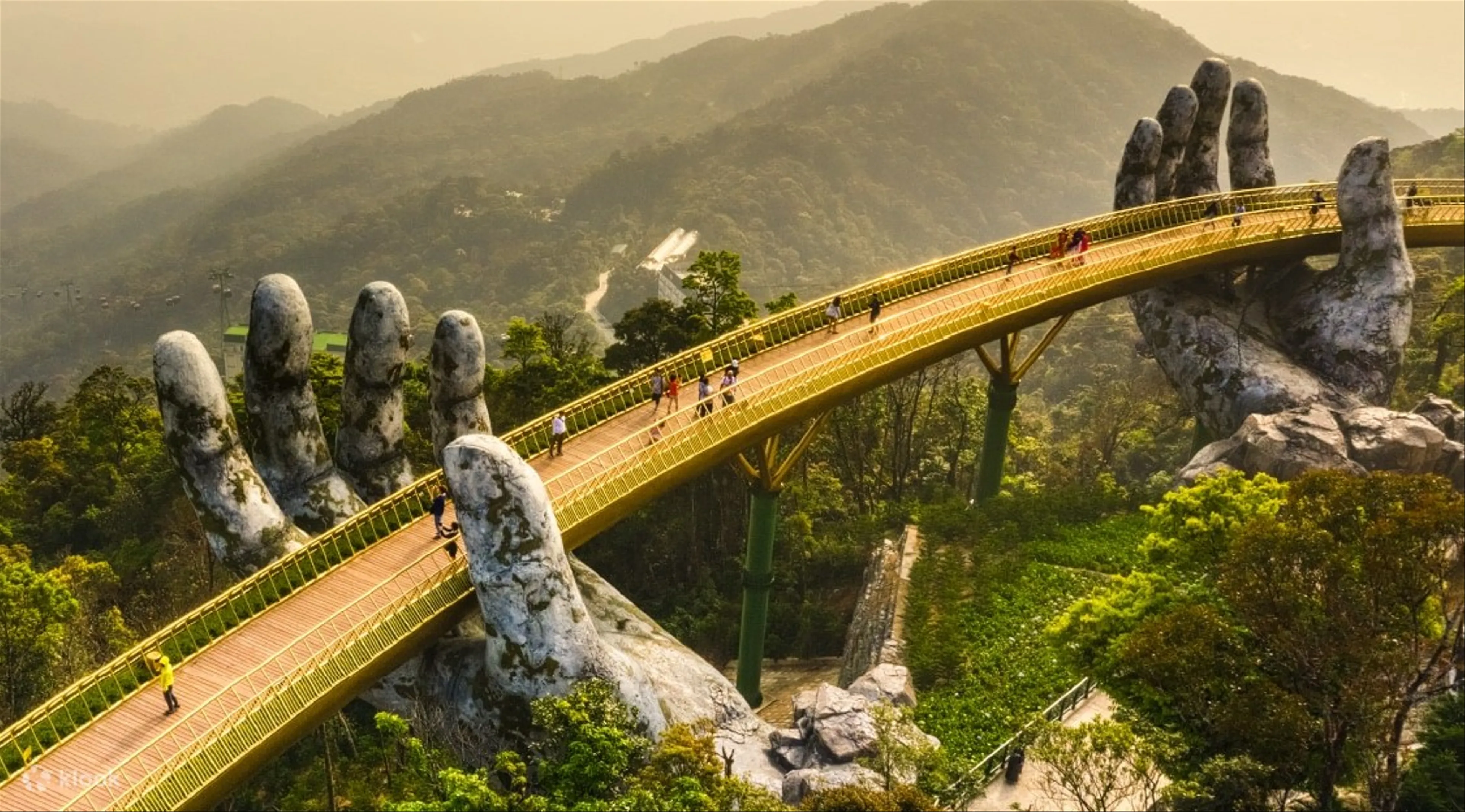 Tour Da Nang 4N3D | Da Nang - Hue - Lap An Lagoon - La Vang - Phong Nha Cave - Ba Na Tourist Area - Golden Bridge - Son Tra - Hoi An - Da Nang