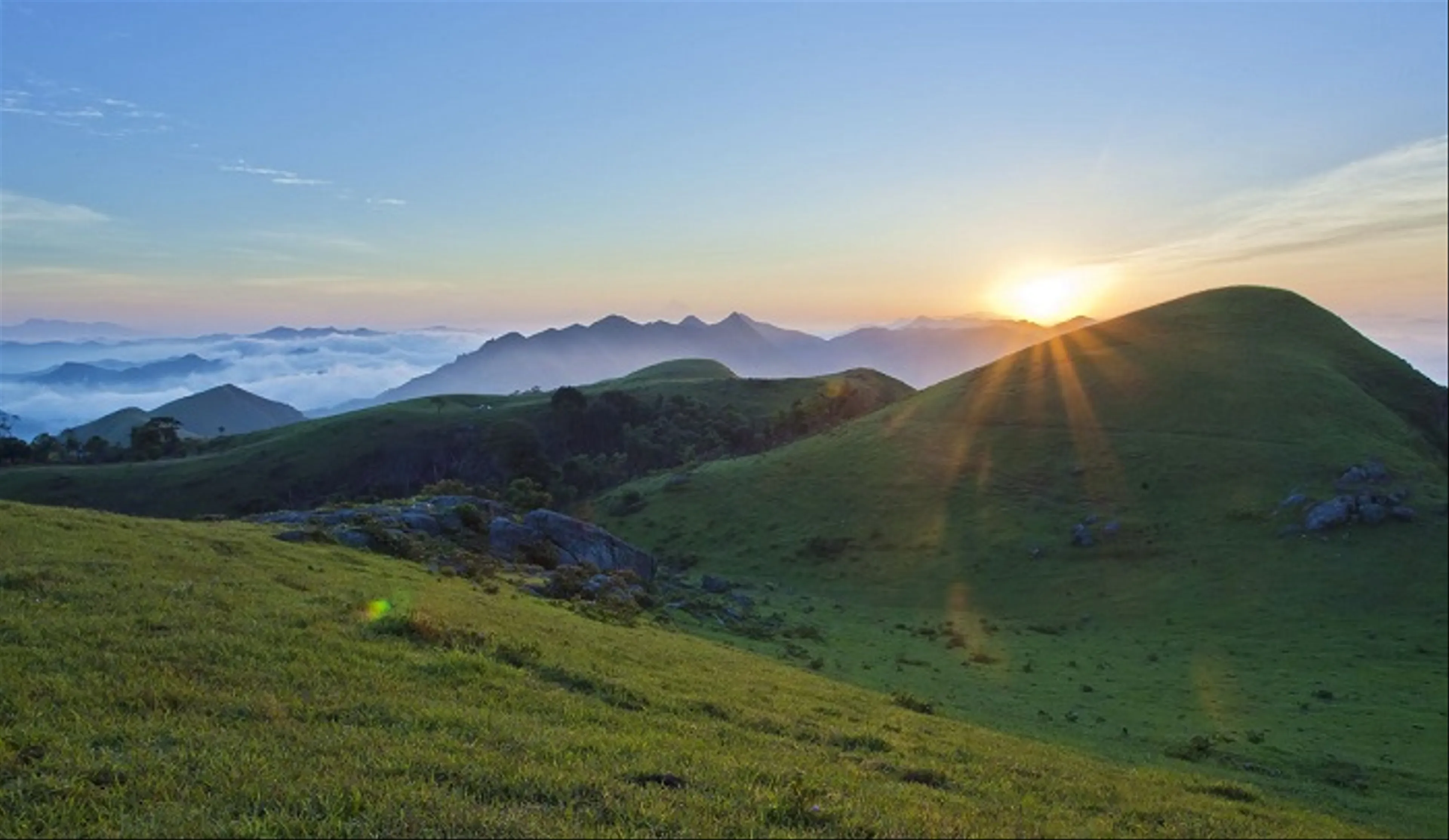Gợi ý địa điểm cắm trại cực chill ở Bắc Giang, cao nguyên Đồng Cao