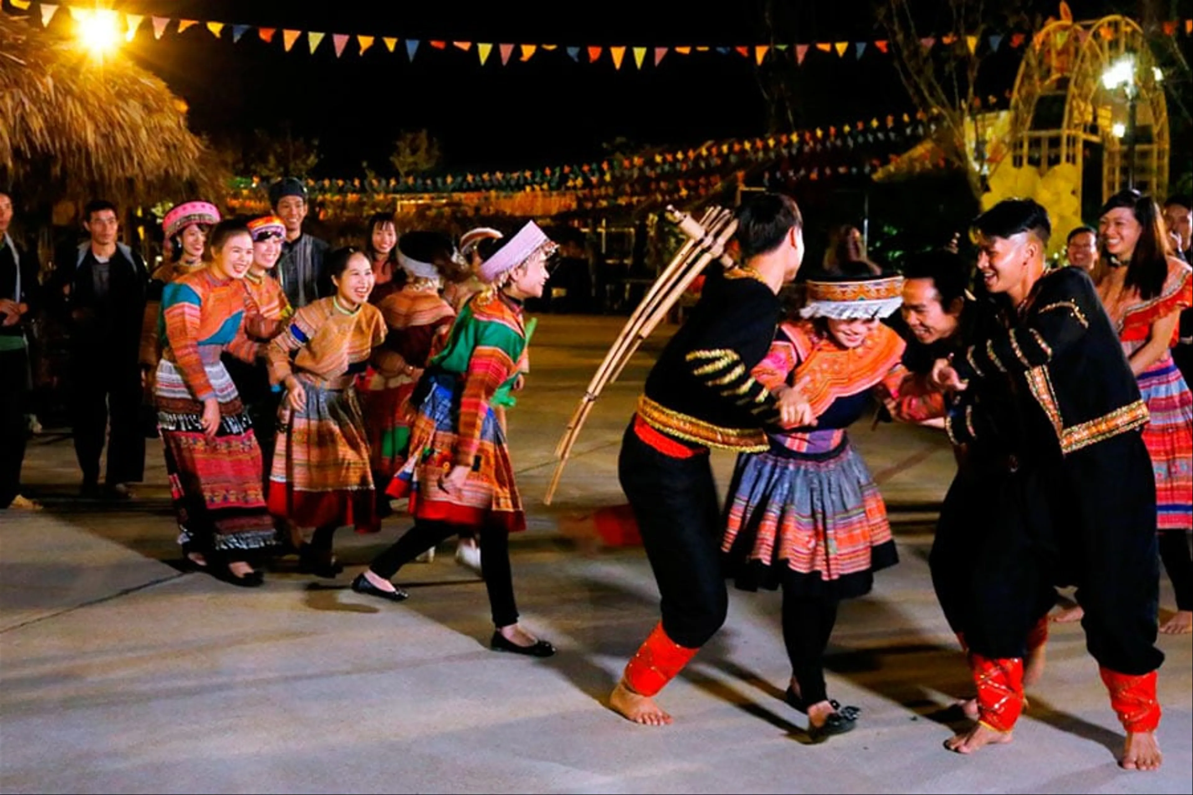 Moc Chau Love Festival 2 Days 1 Nights (3-Star Hotel)