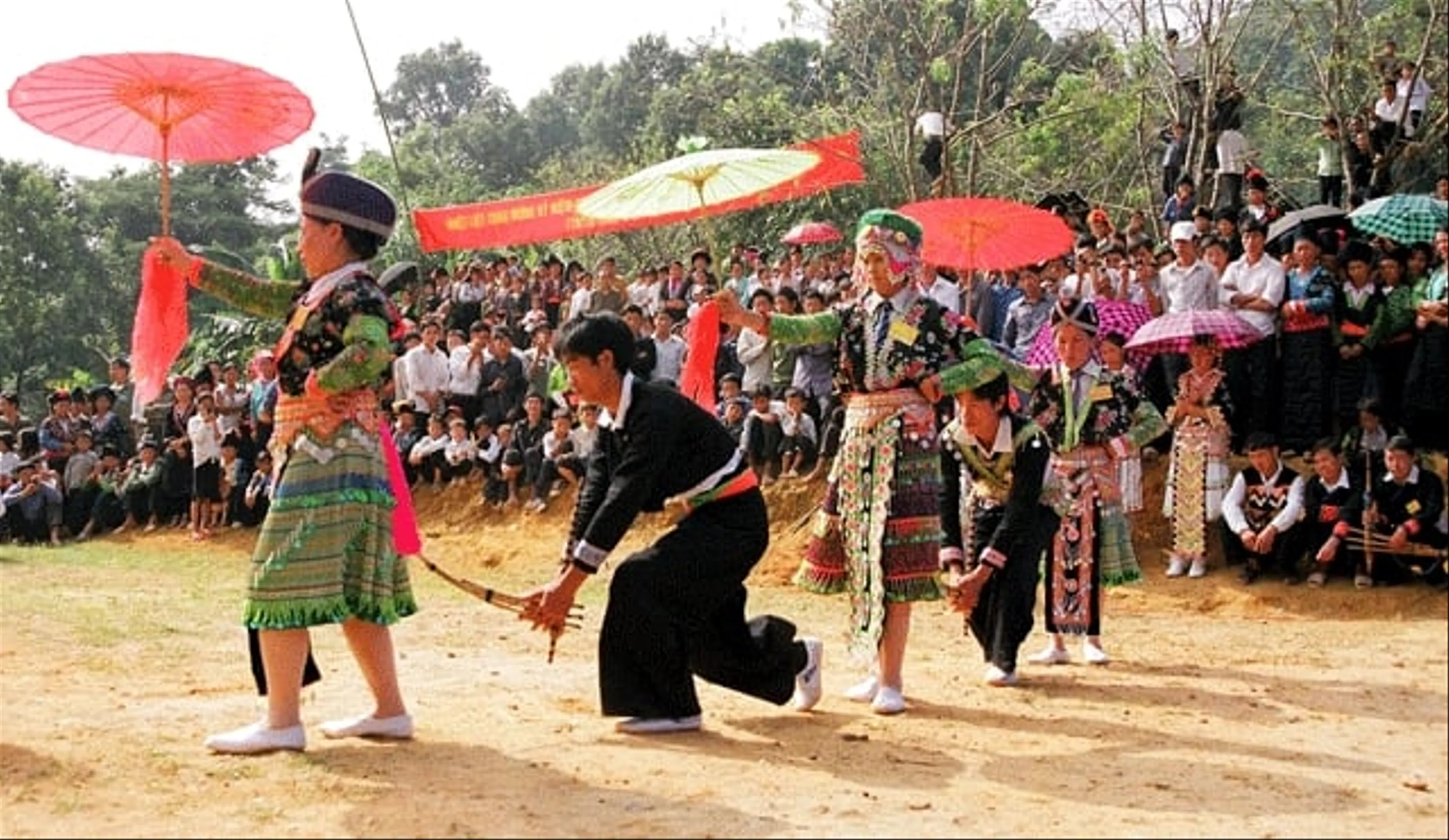 Moc Chau Love Festival 2 Days 1 Nights (Muong Thanh Hotel)