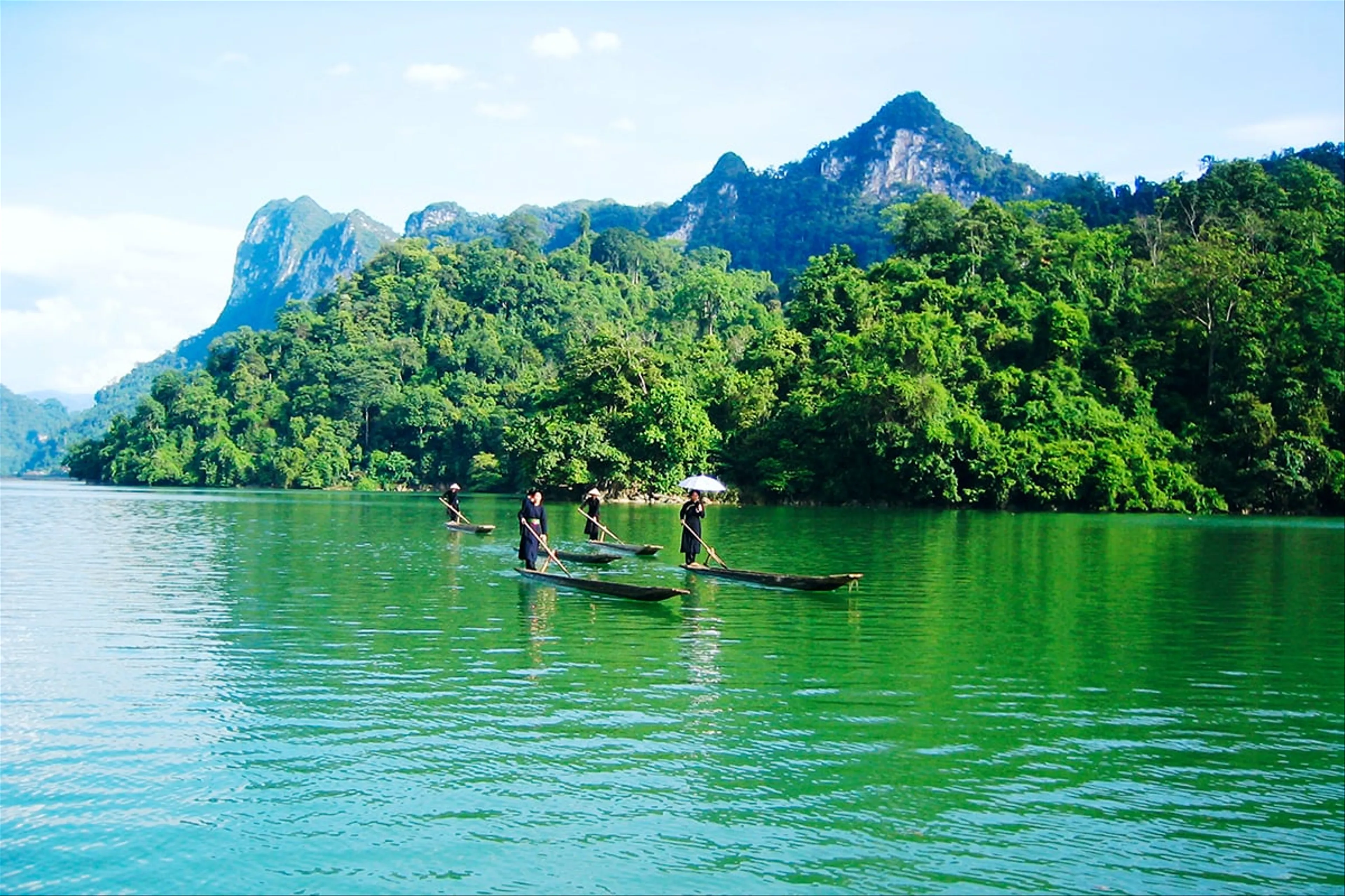 Ban Gioc Waterfall - Ba Be Lake 3 Days 2 Nights (Home + 2 Stars)