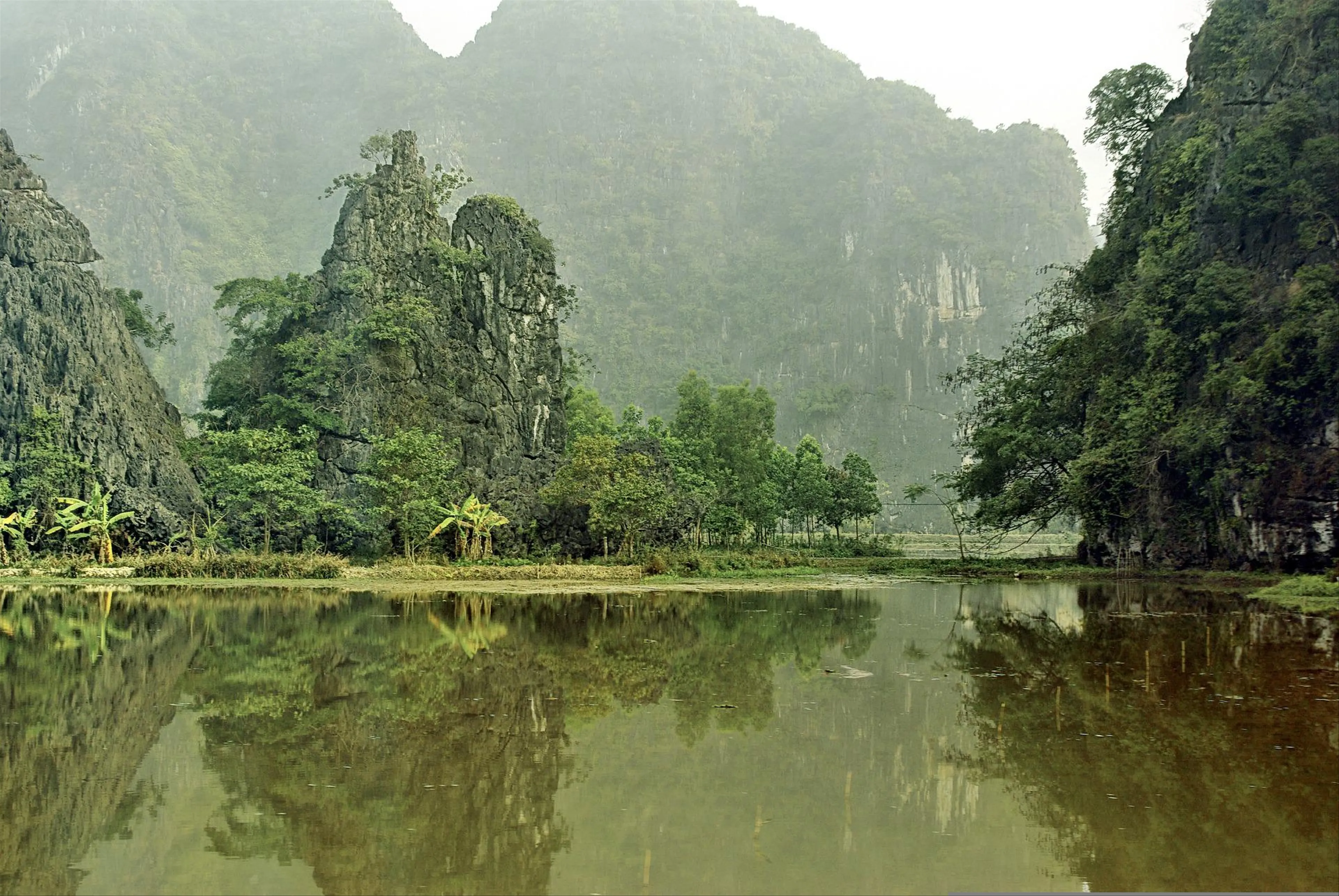 Ninh Binh 2 Days 1 Night: Mua Cave – Tam Coc – Bai Dinh – Trang An