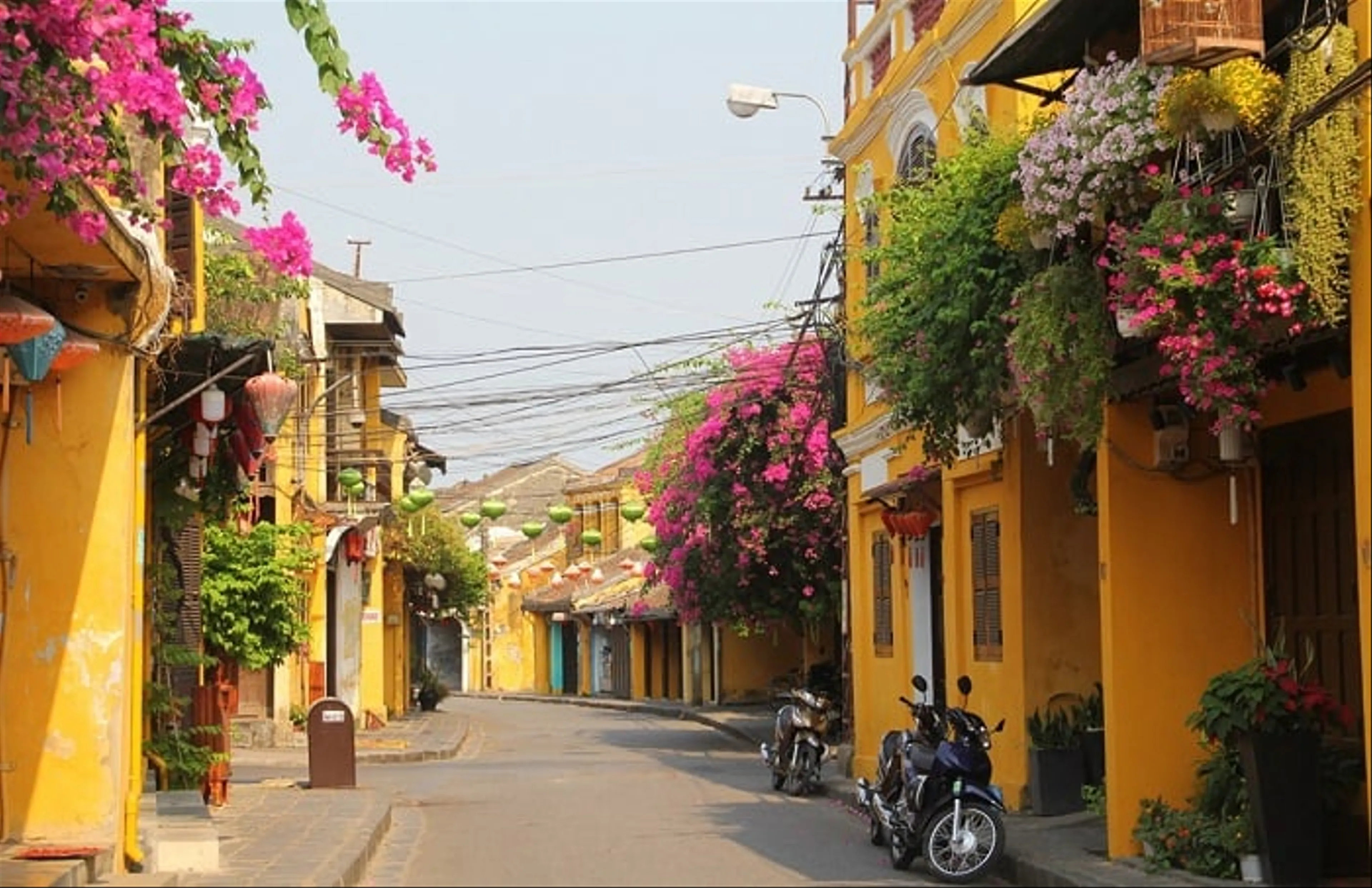 Hai Phong - Da Nang 3 Days 2 Nights, Fly Vietnam Airlines + 4-Stars Hotel
