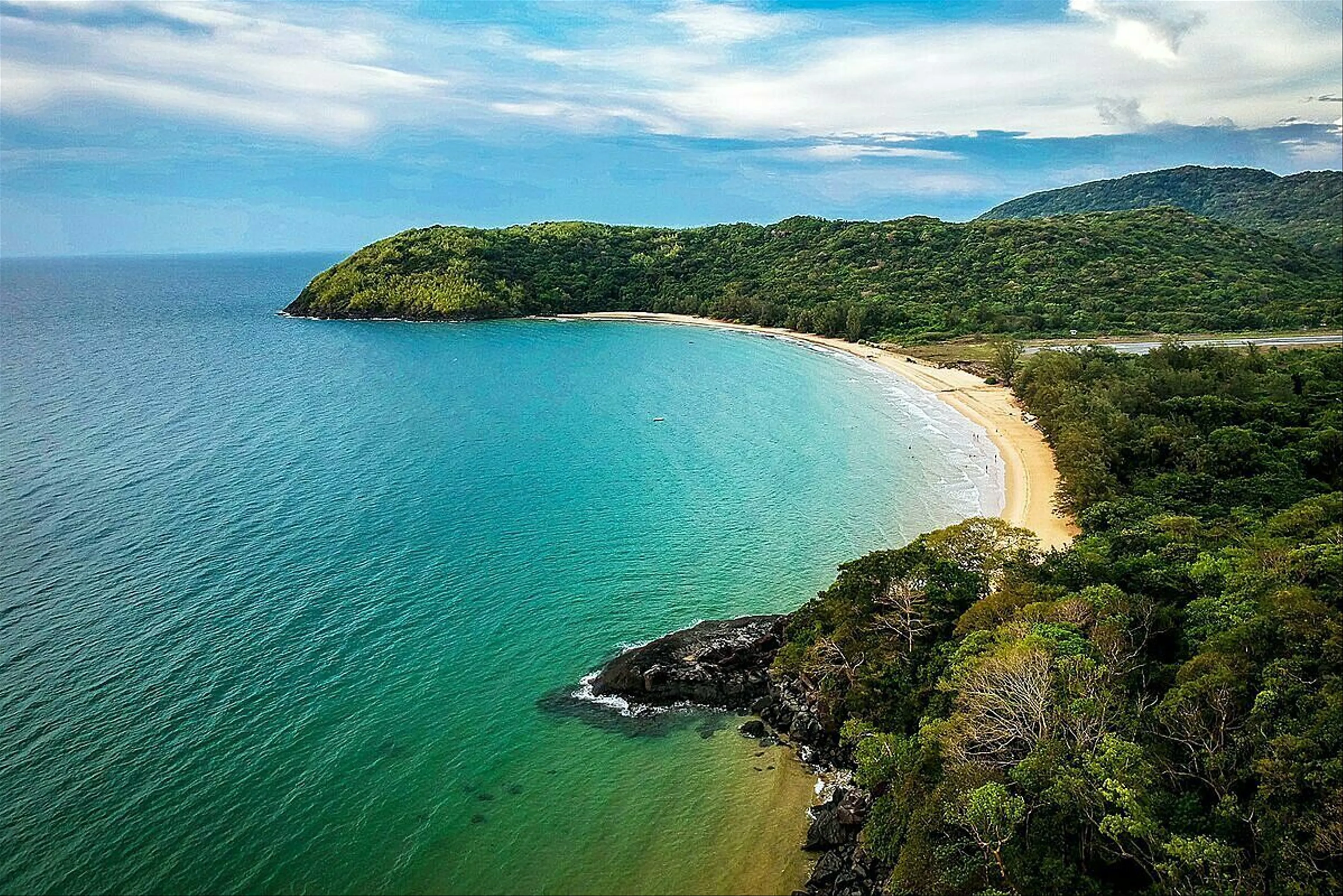 North Island Discovery Tour - Half Day Betel Dam Beach
