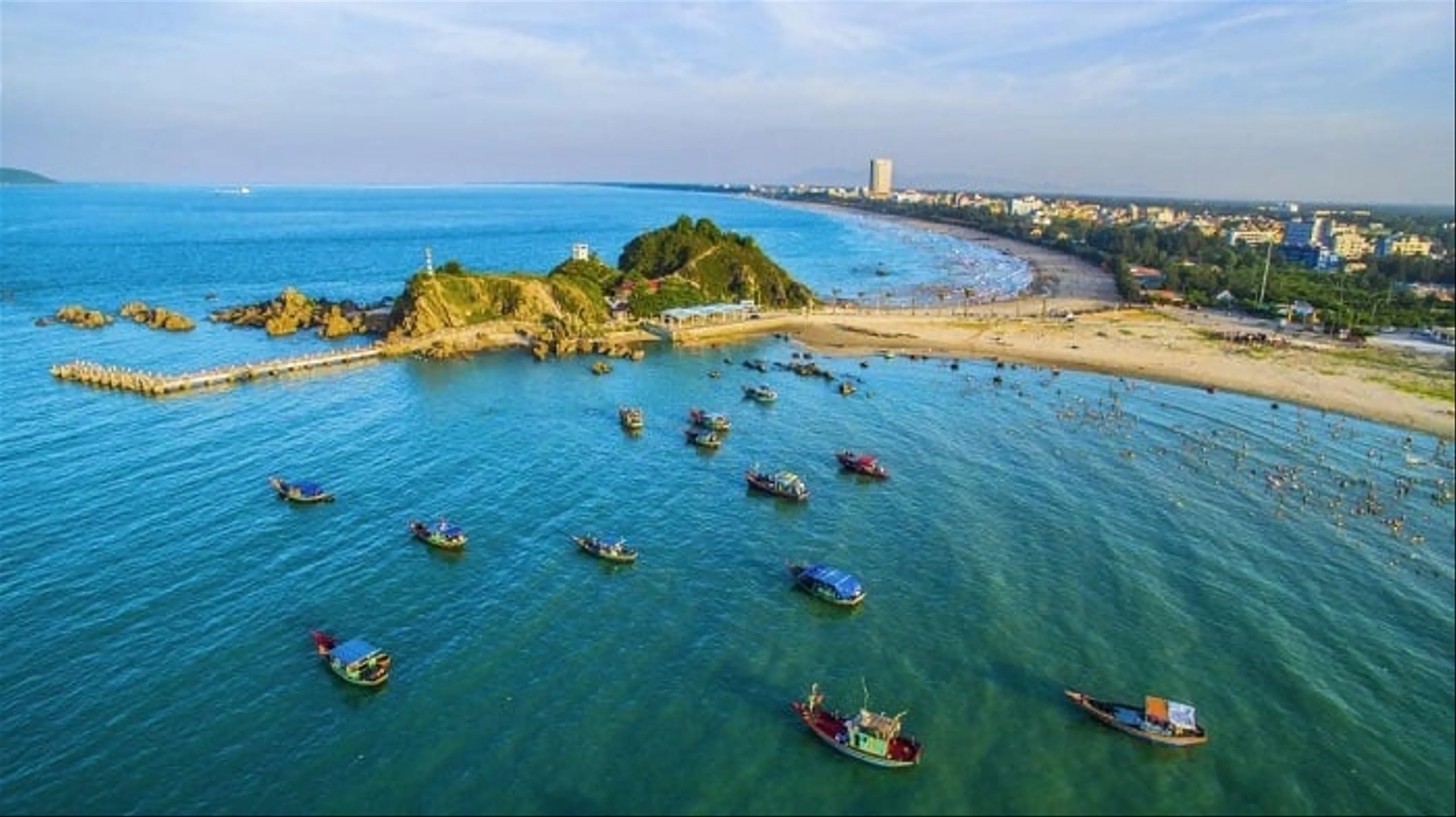 Hanoi - Cua Lo - Group tour