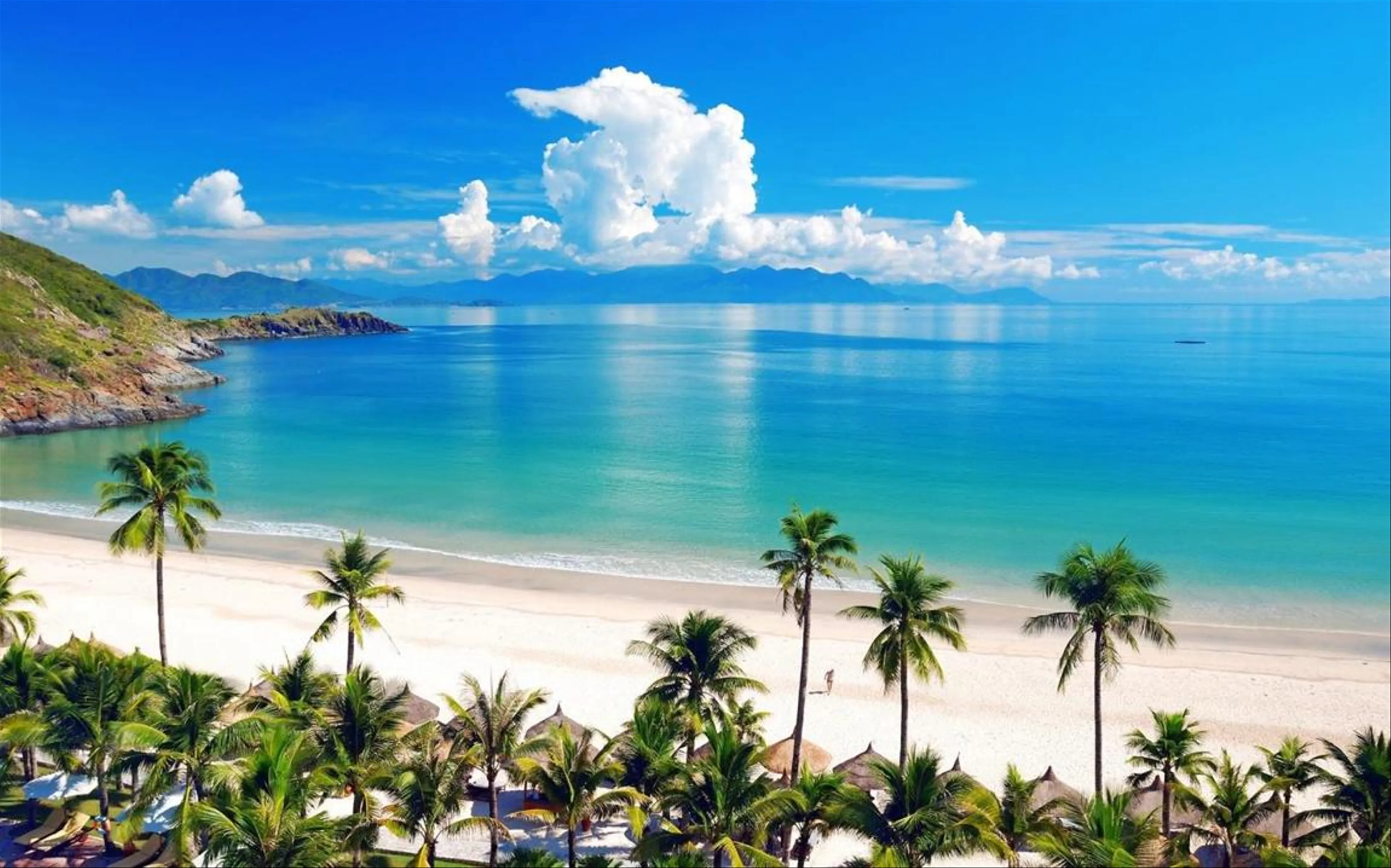 Hai Phong - Nha Trang 3 Days 2 Nights + 4-Stars Hotel + Return Plane Ticket