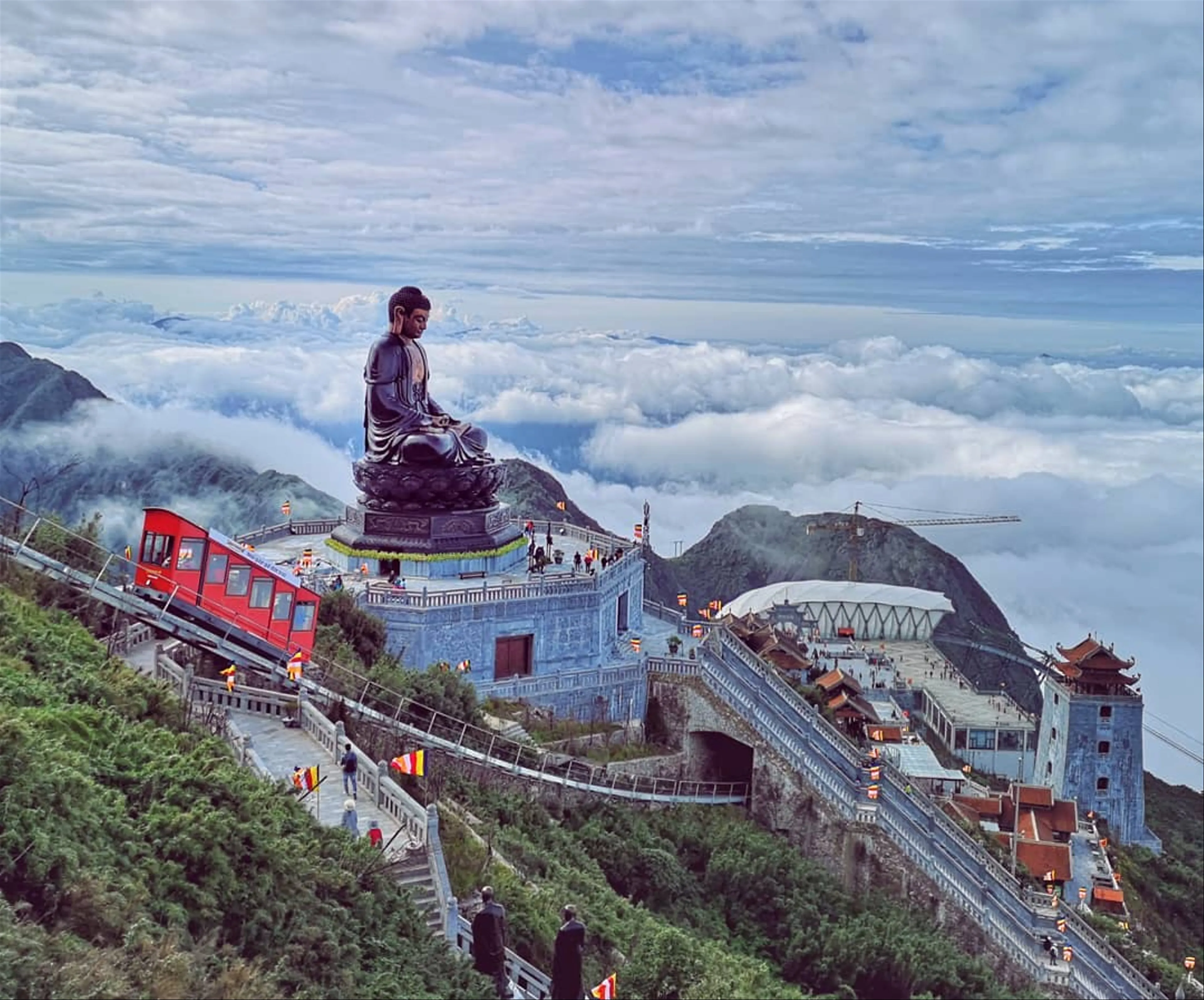 Sapa - Y Ty - Lung Po 4 Days 3 Nights (5-Star KK Hotel)