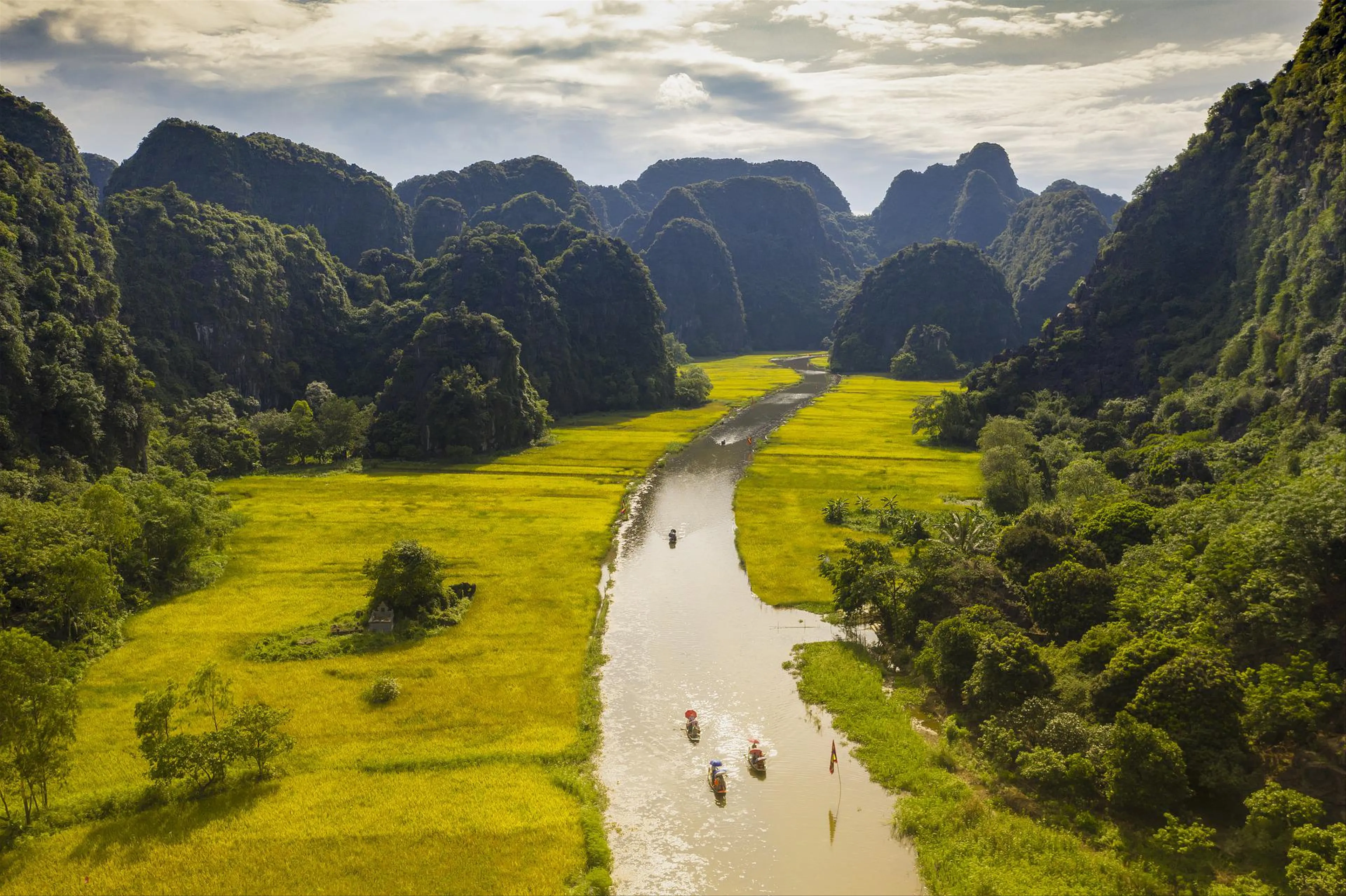 Ninh Binh 2 Days 1 Night – Small Group Tour From Hanoi
