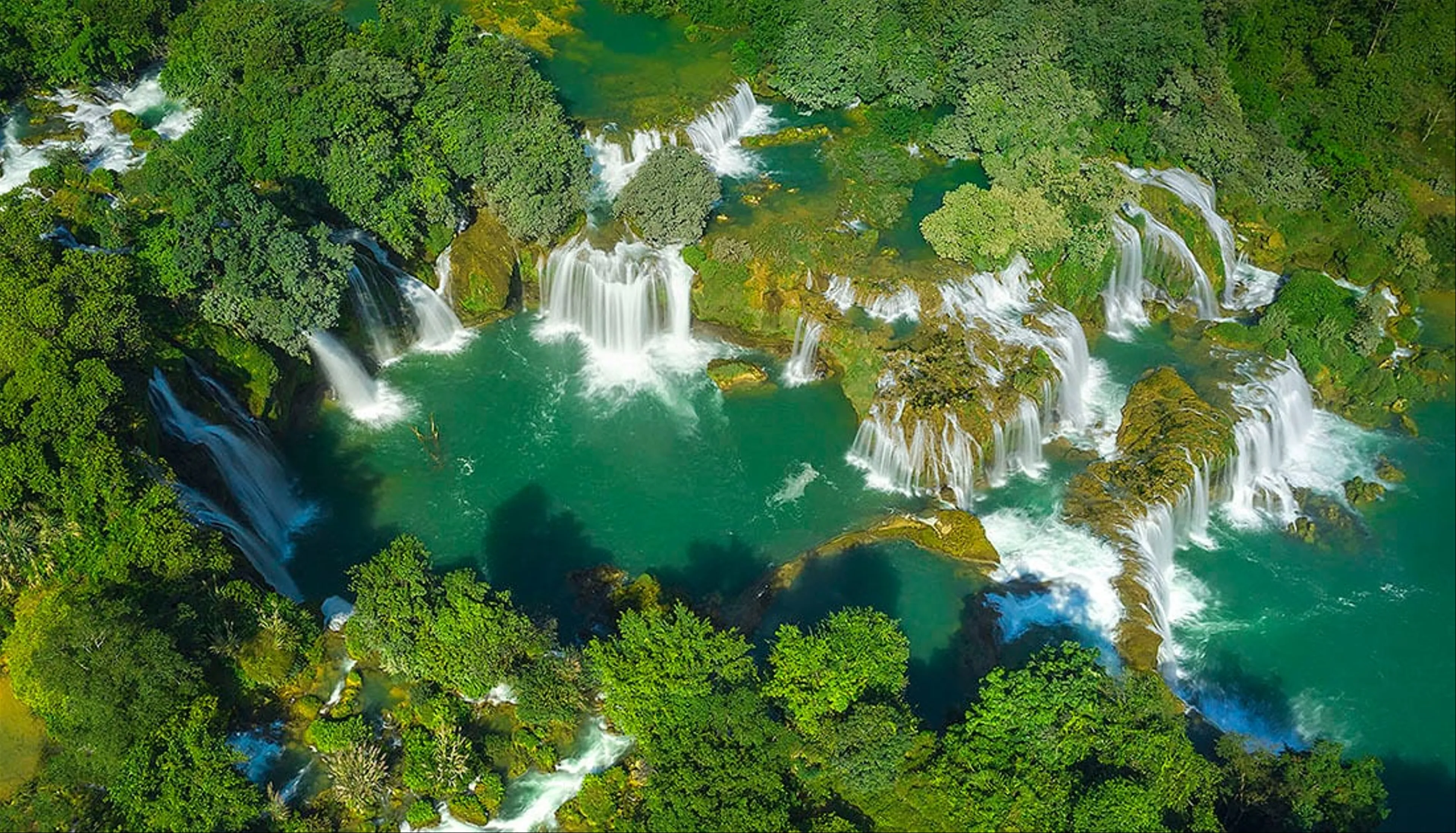 Cao Bang - Pac Bo - Ban Gioc Waterfall 2 Days 2 Nights (3-Stars Hotel)