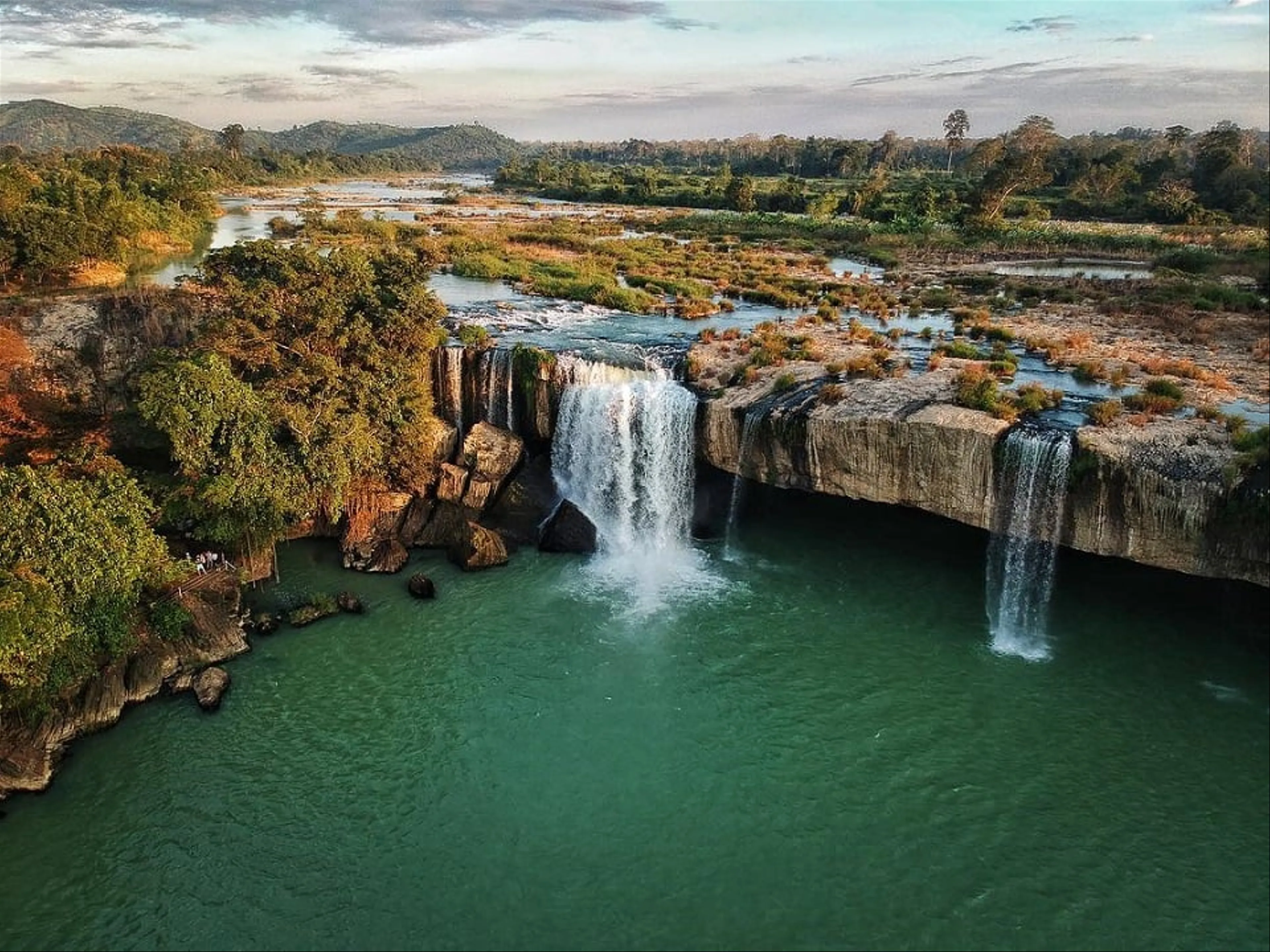 Ho Chi Minh - Buon Ma Thuot - Pleiku - Kon Tum - Mang Den Resort (Saving Tour) - New program
