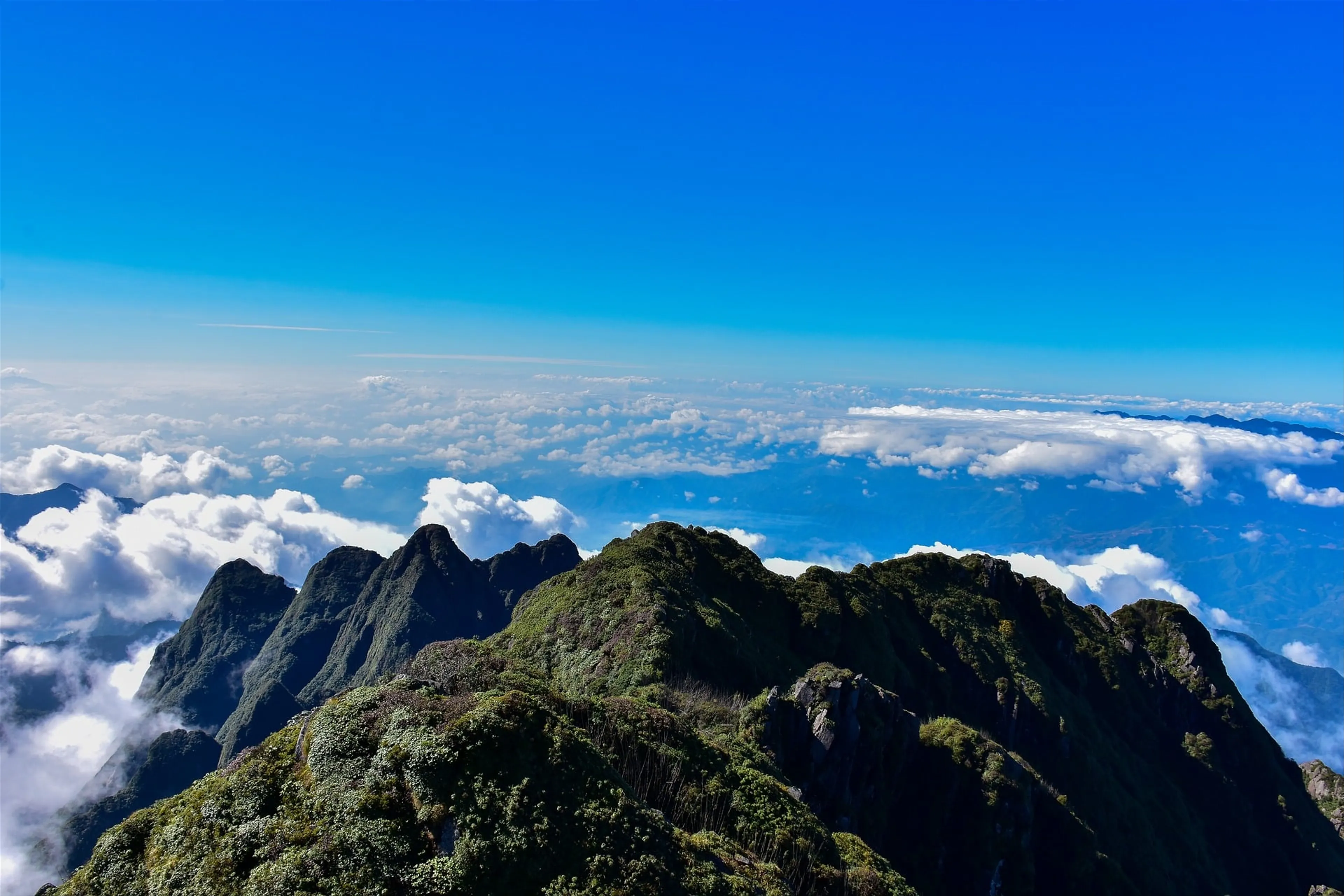 Sapa 2 Days 1 Night Tour From Hanoi – Fansipan Peak & Cat Cat Village Adventure