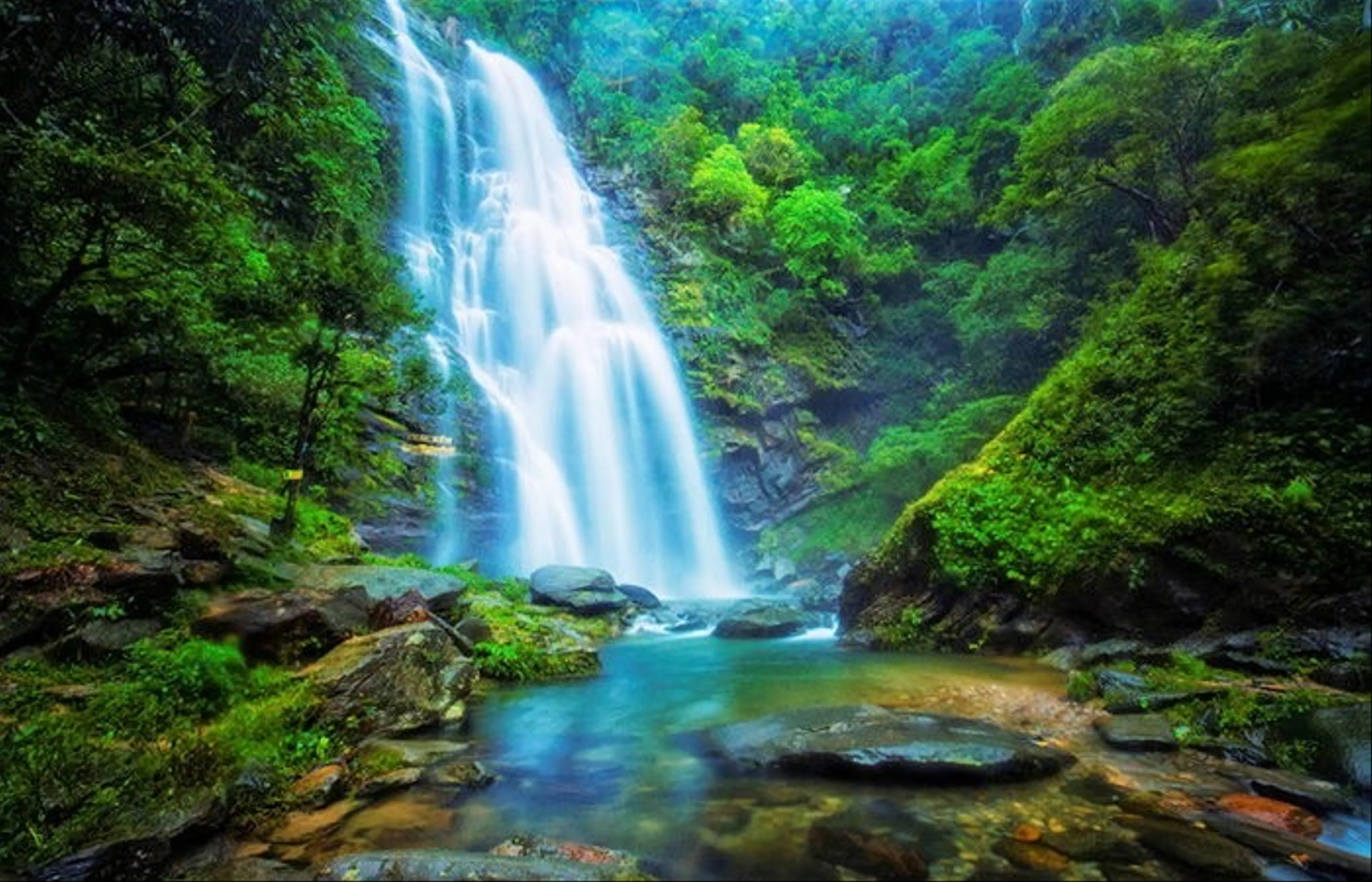 Thác Khe Kèm, dải lụa trắng giữa đại ngàn xứ Nghệ